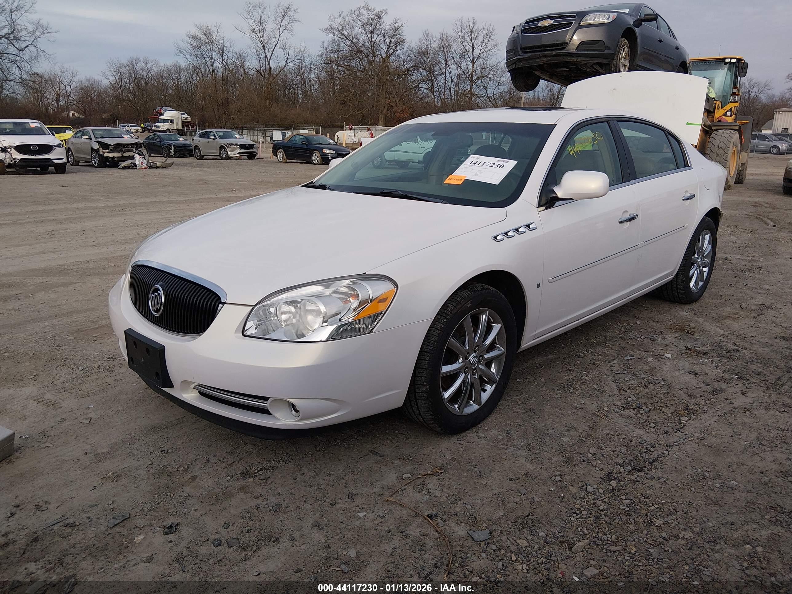 BUICK LUCERNE image 2