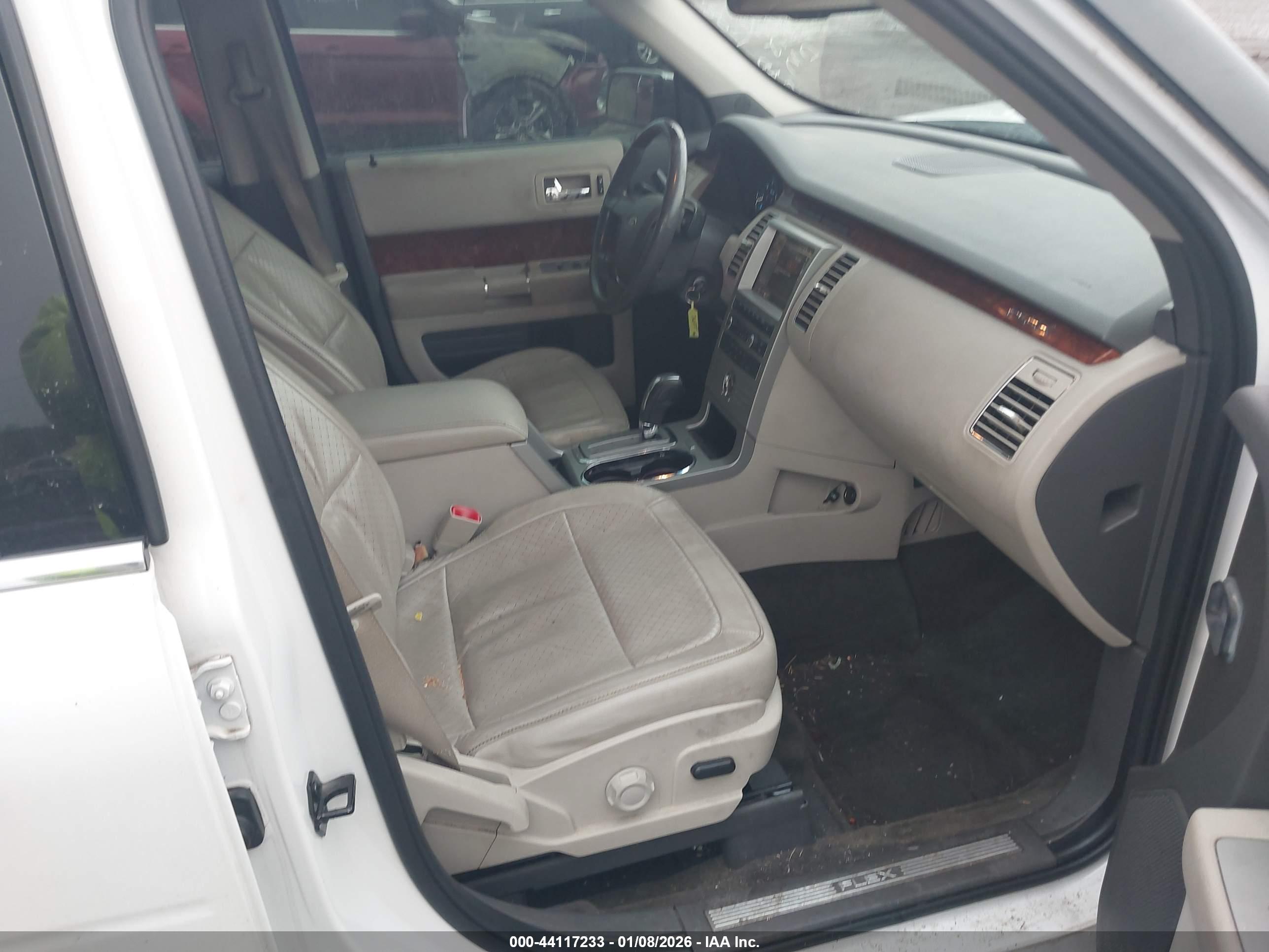 FORD FLEX image 5