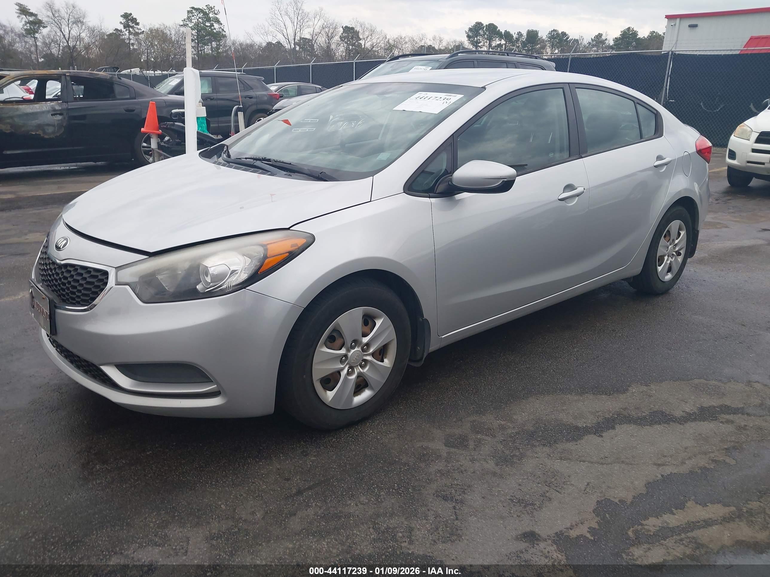 KIA FORTE image 2