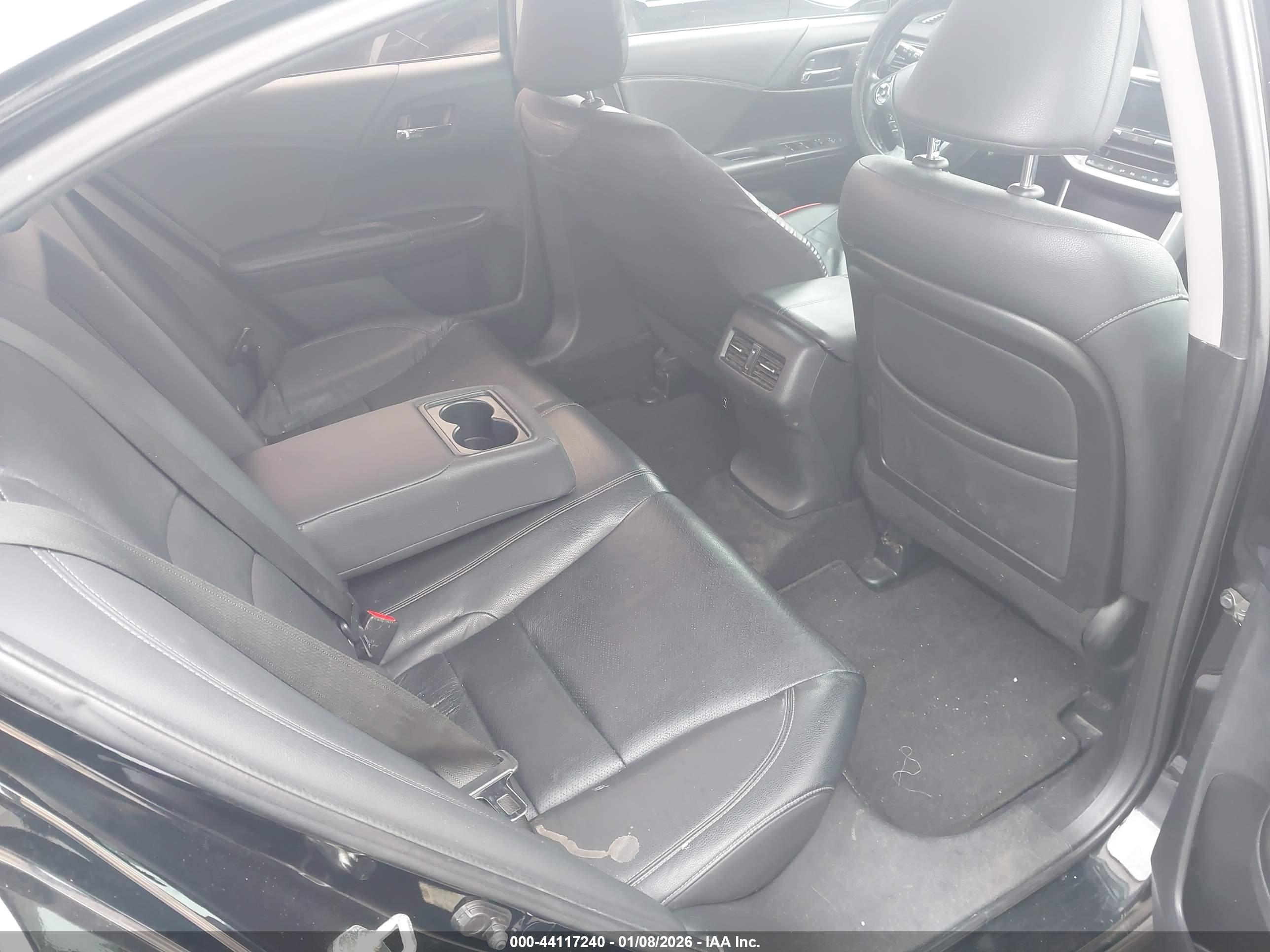 HONDA ACCORD image 8