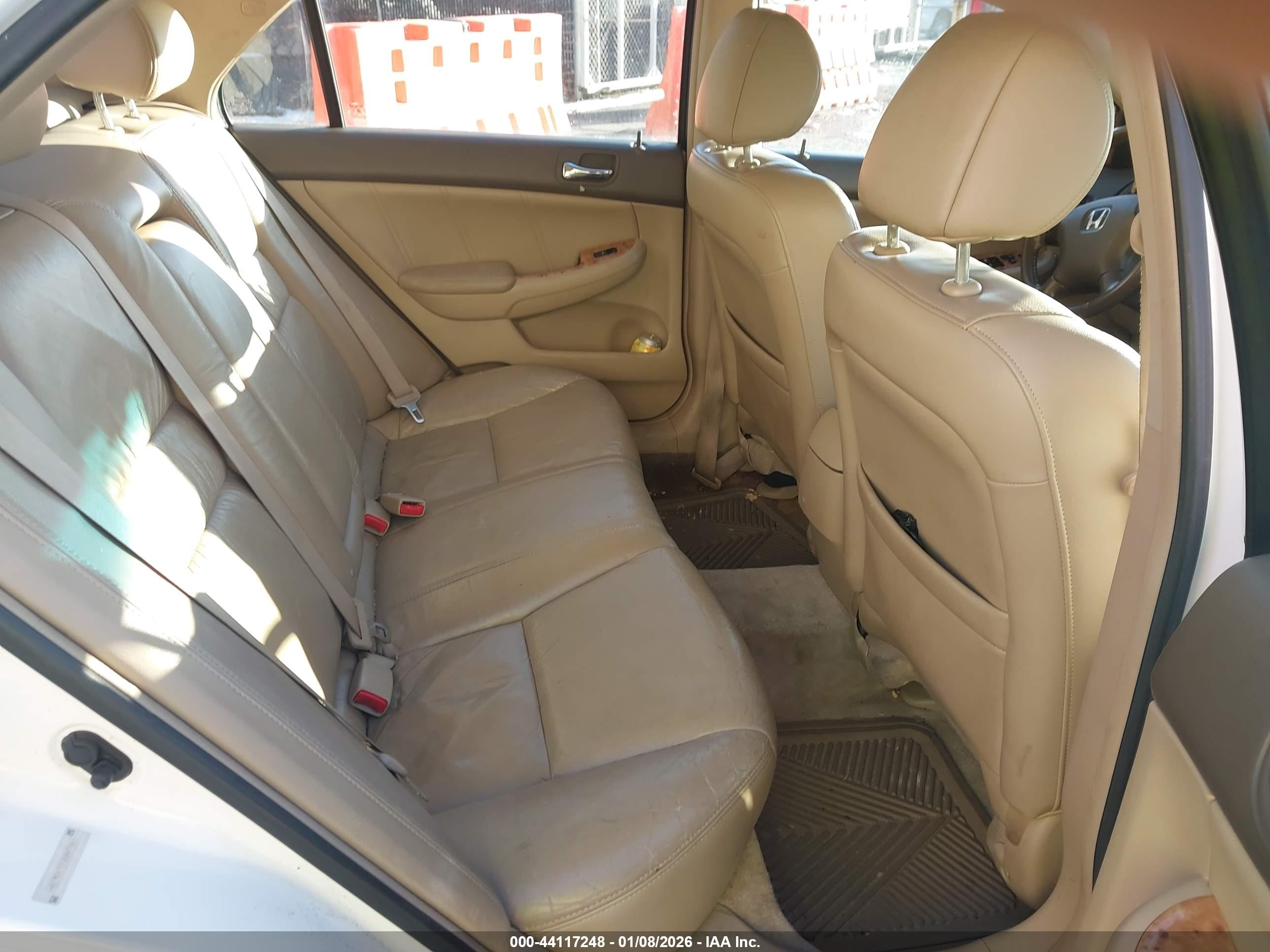 HONDA ACCORD image 8