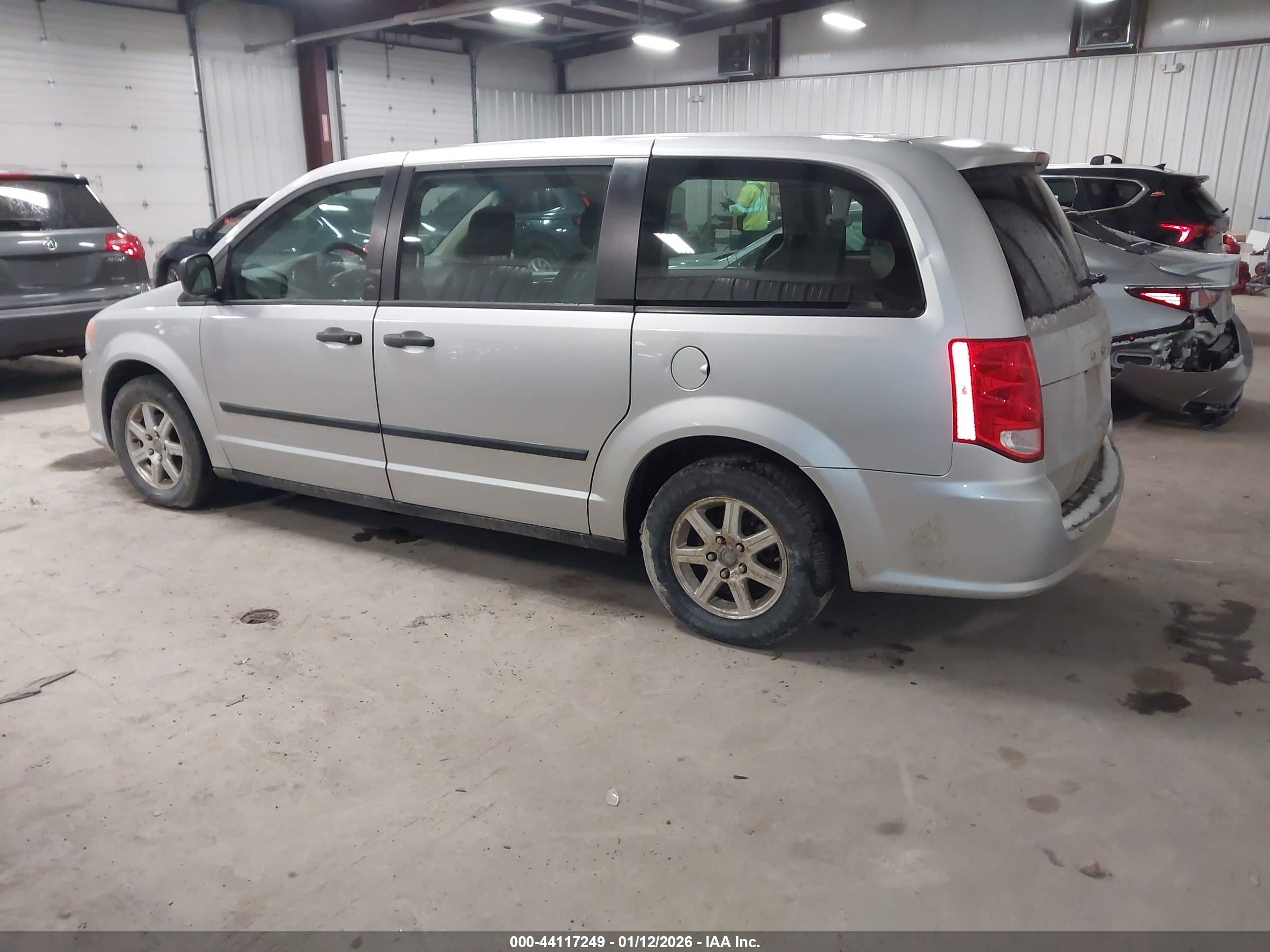 DODGE GRAND image 3