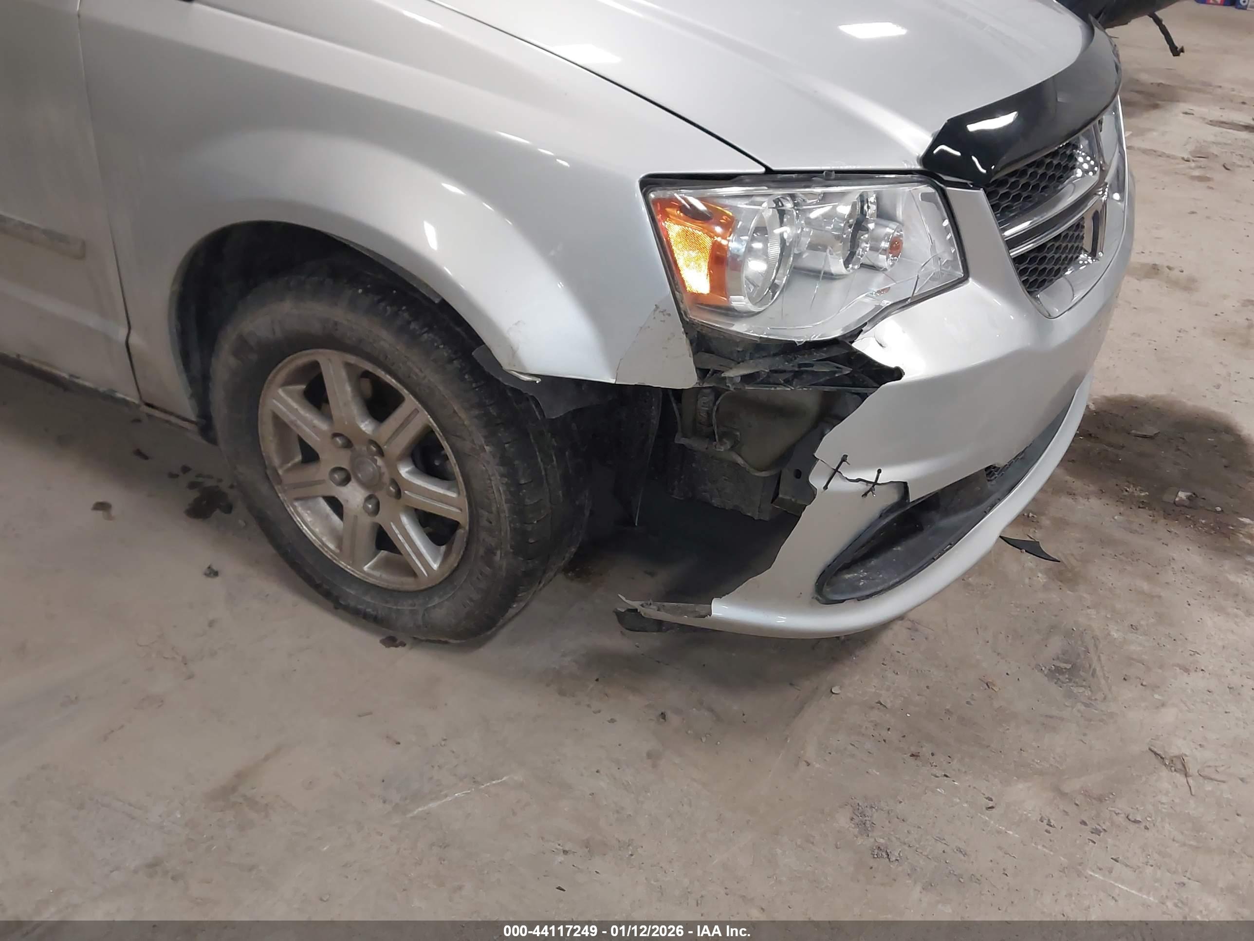 DODGE GRAND image 6