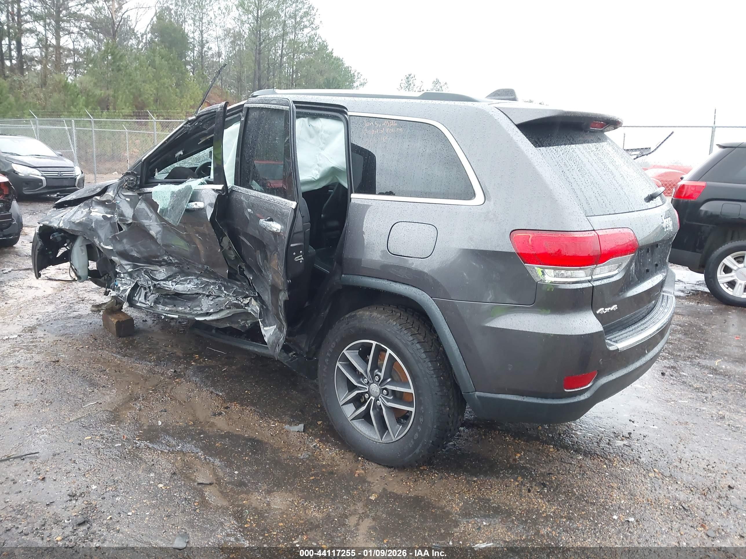 JEEP GRAND image 3