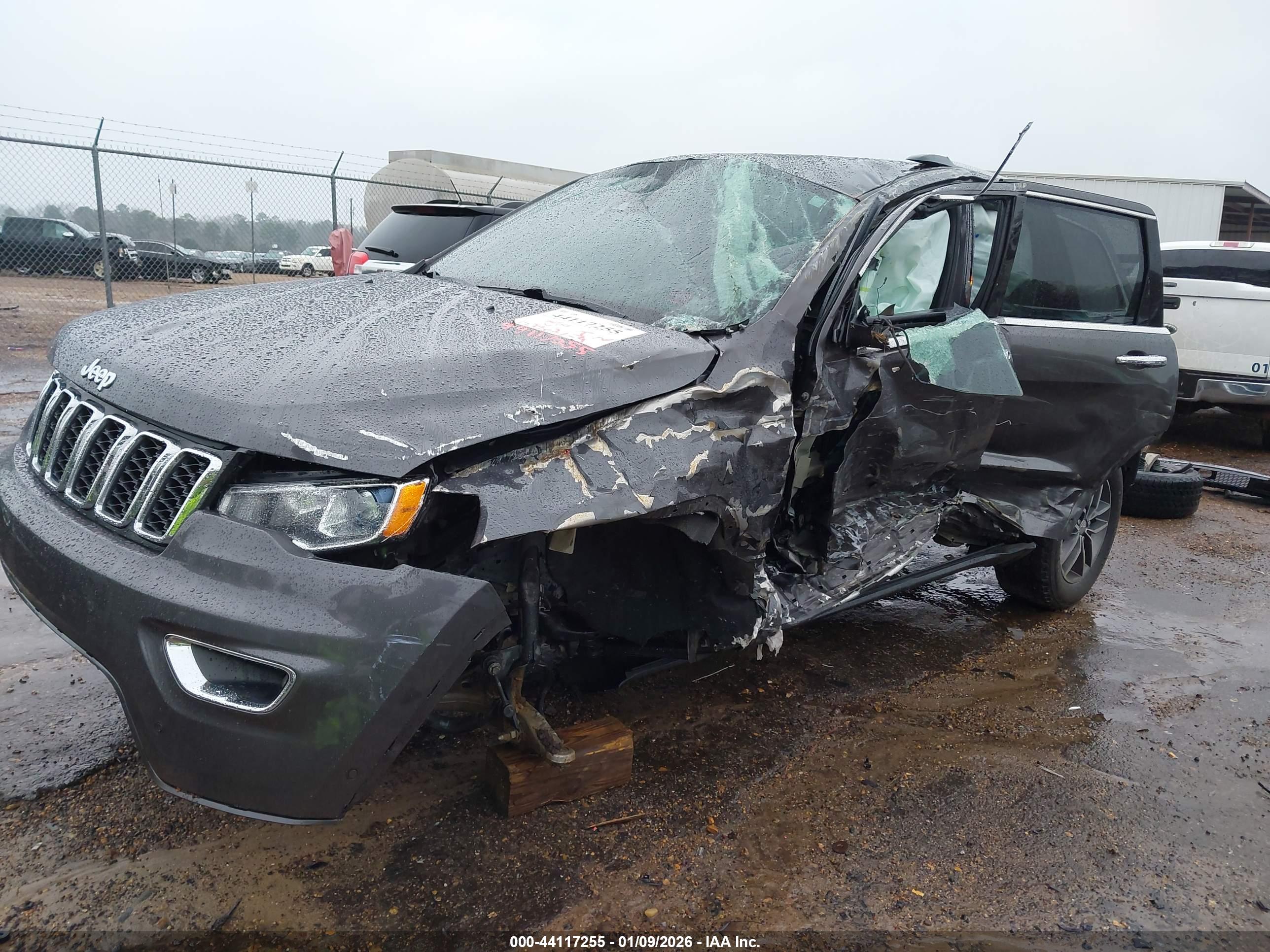 JEEP GRAND image 6