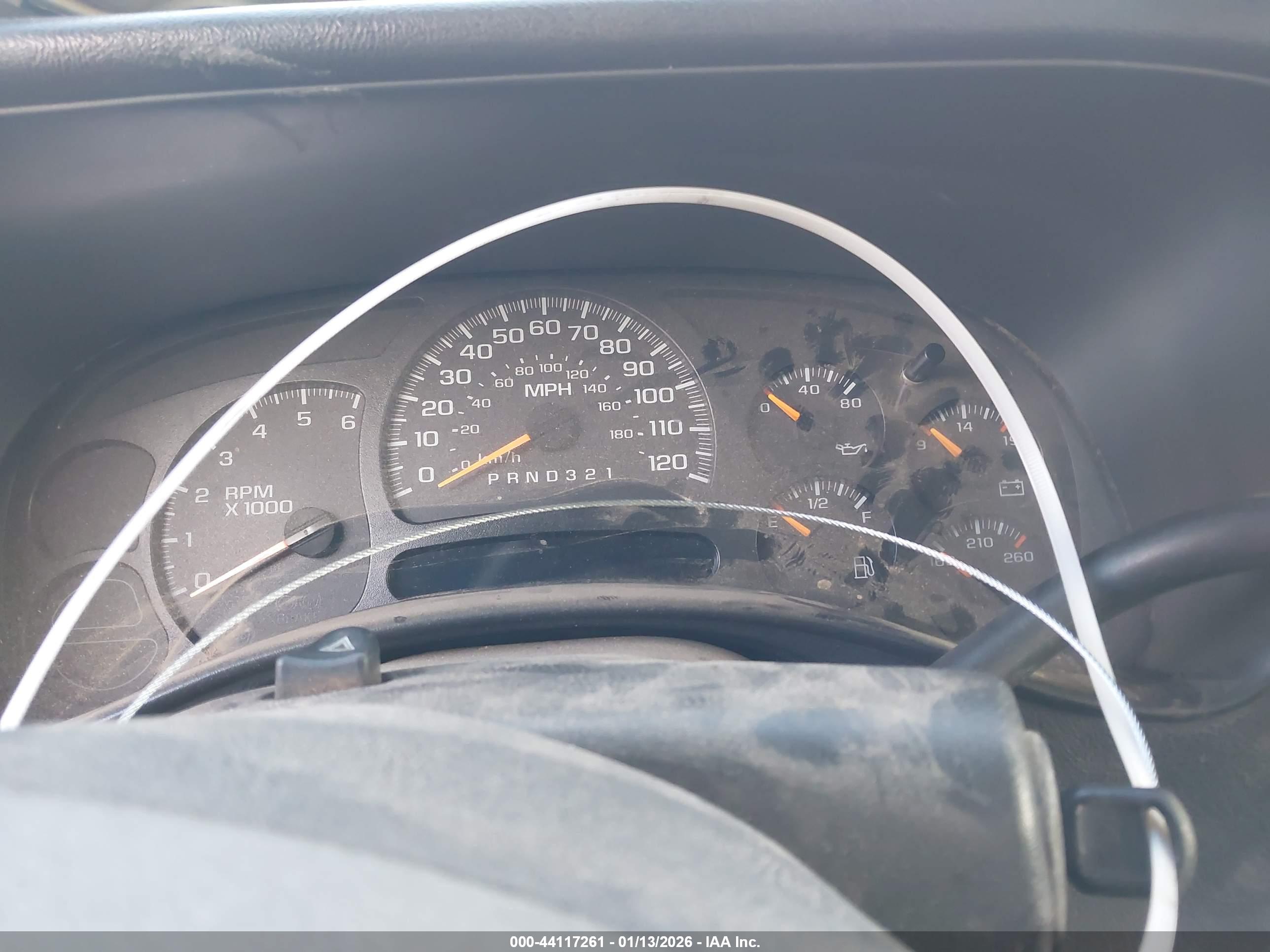 CHEVROLET SILVERADO image 7