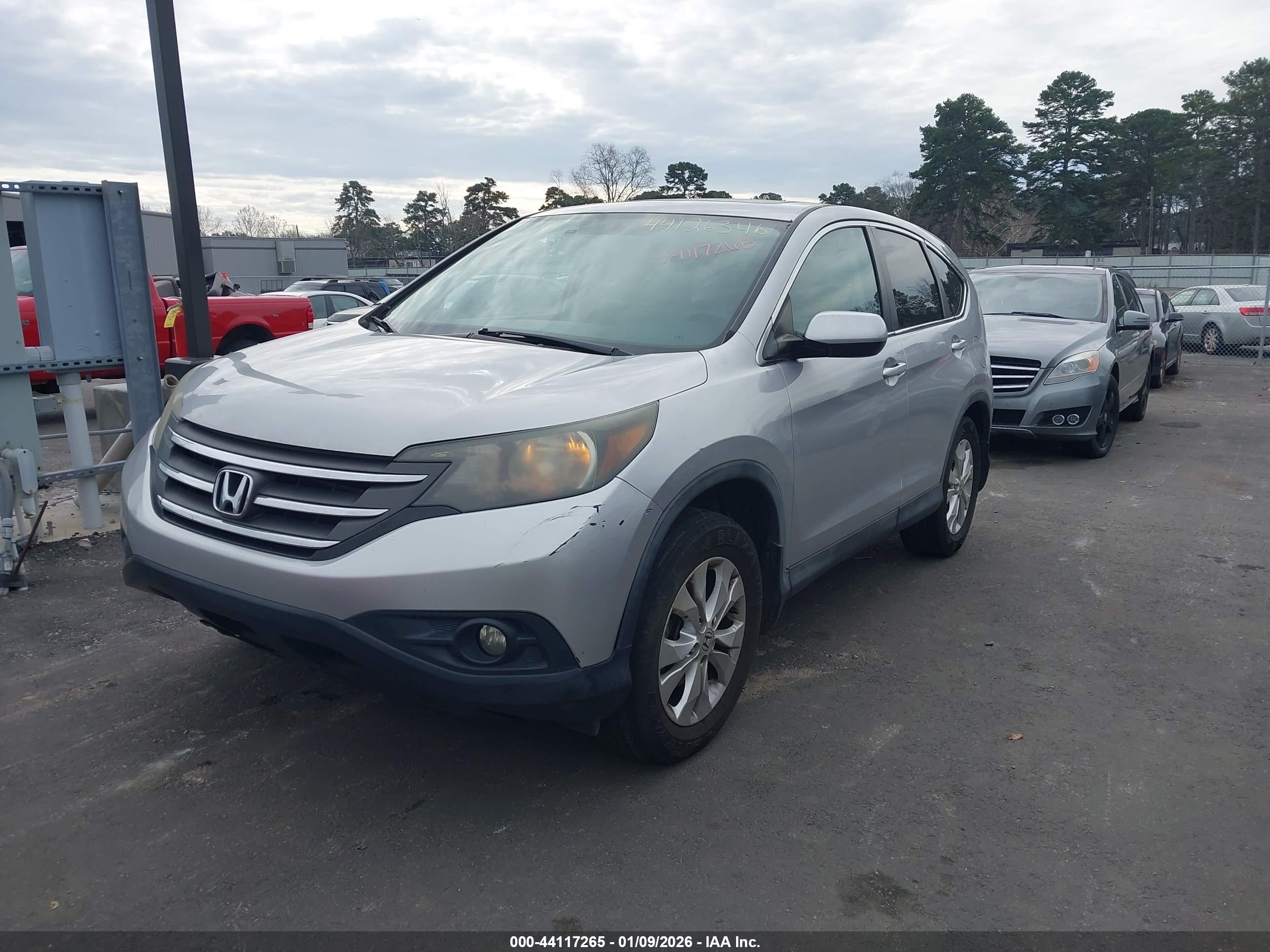 HONDA CR-V image 2