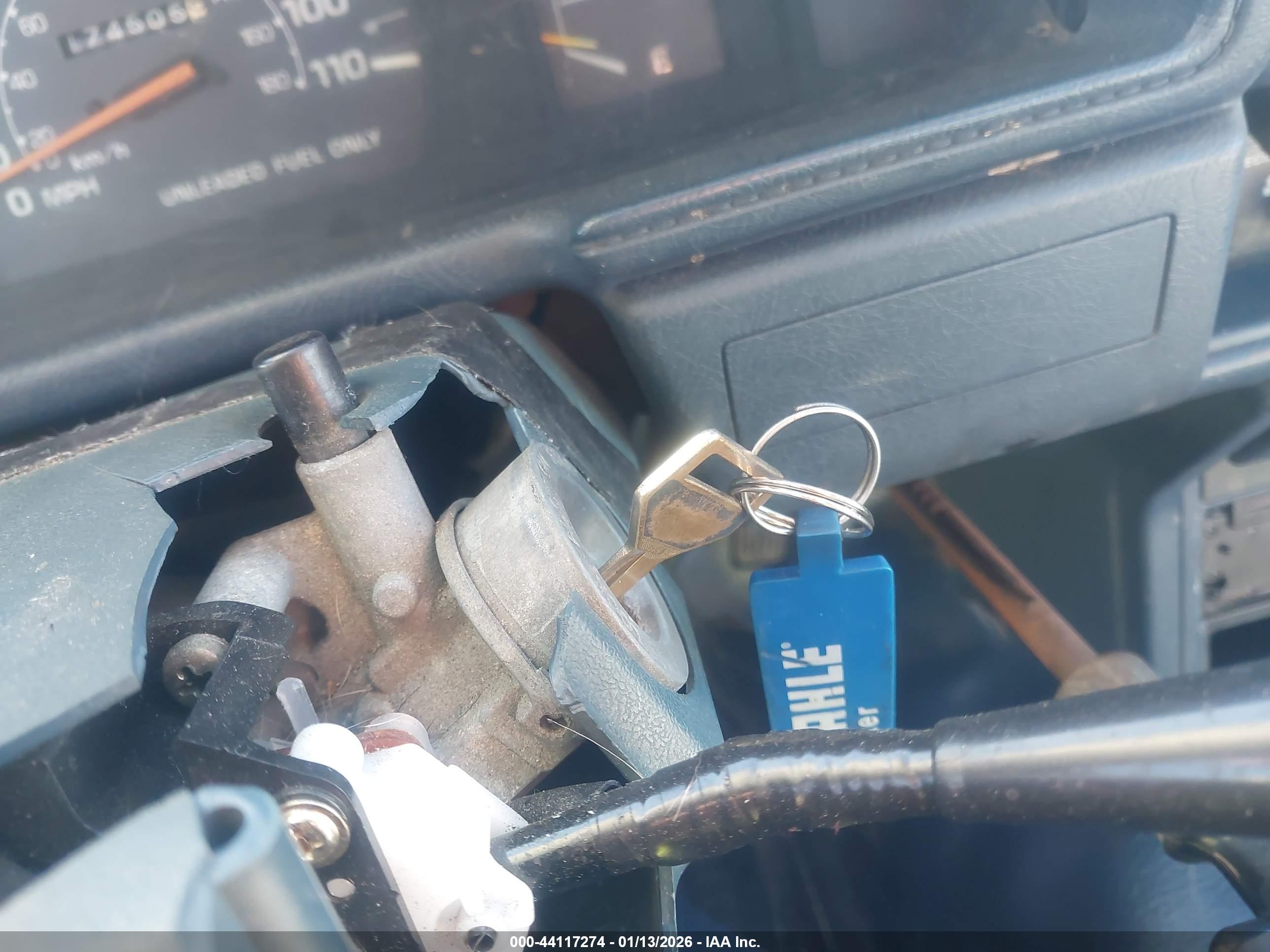 TOYOTA PICKUP image 11