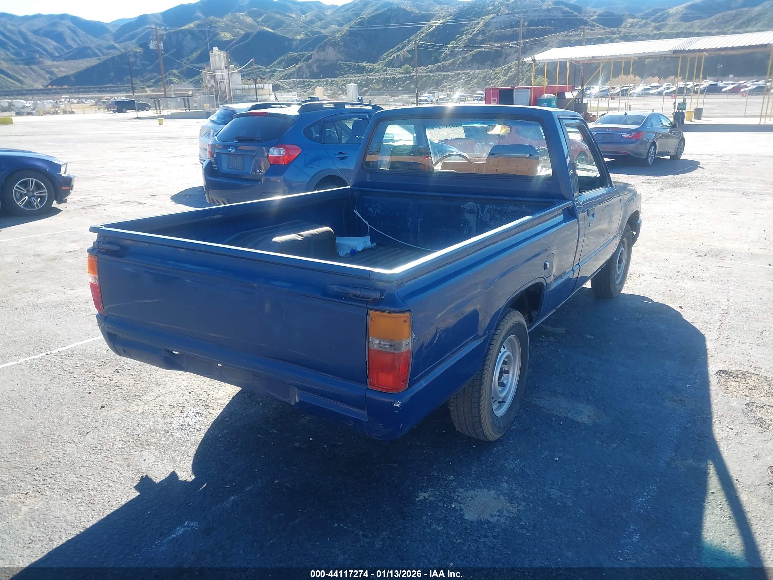 TOYOTA PICKUP image 4