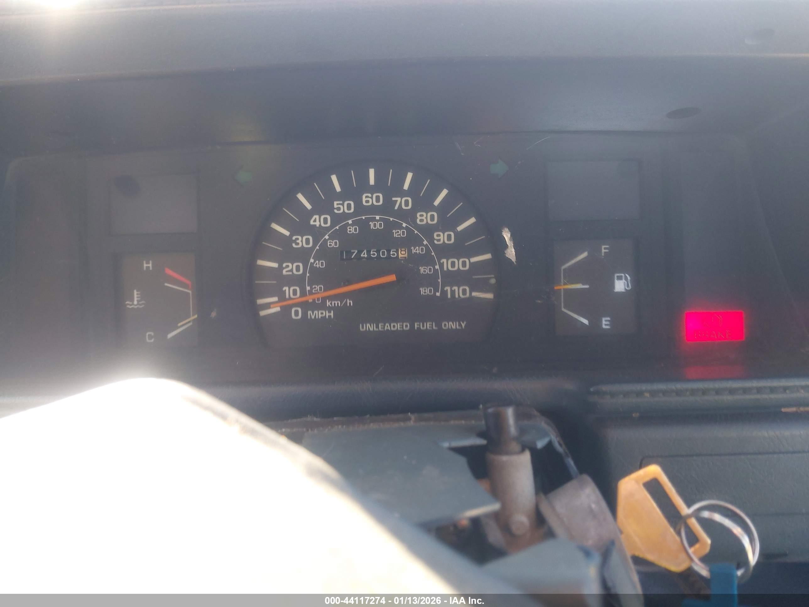 TOYOTA PICKUP image 7