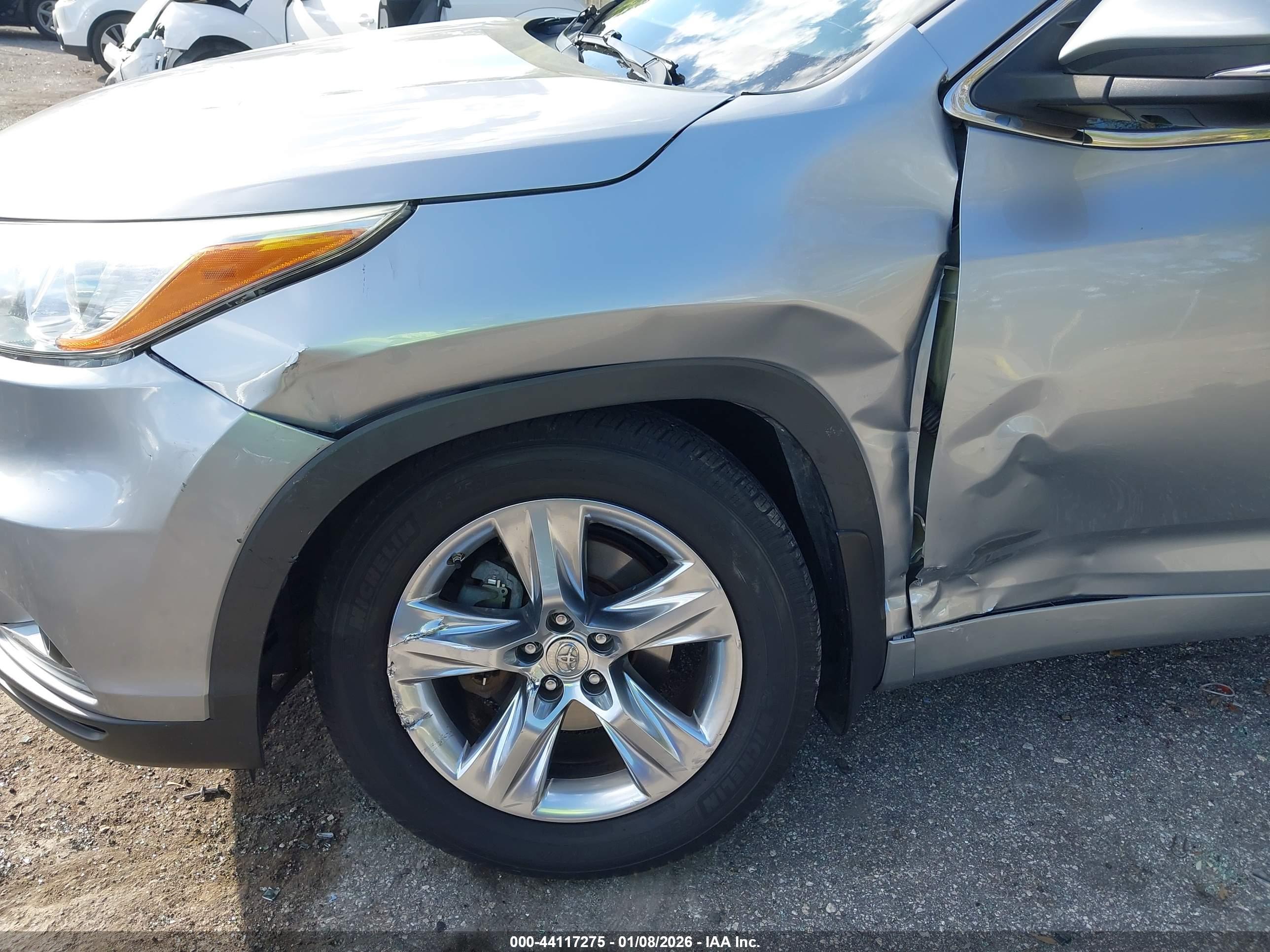 TOYOTA HIGHLANDER image 6