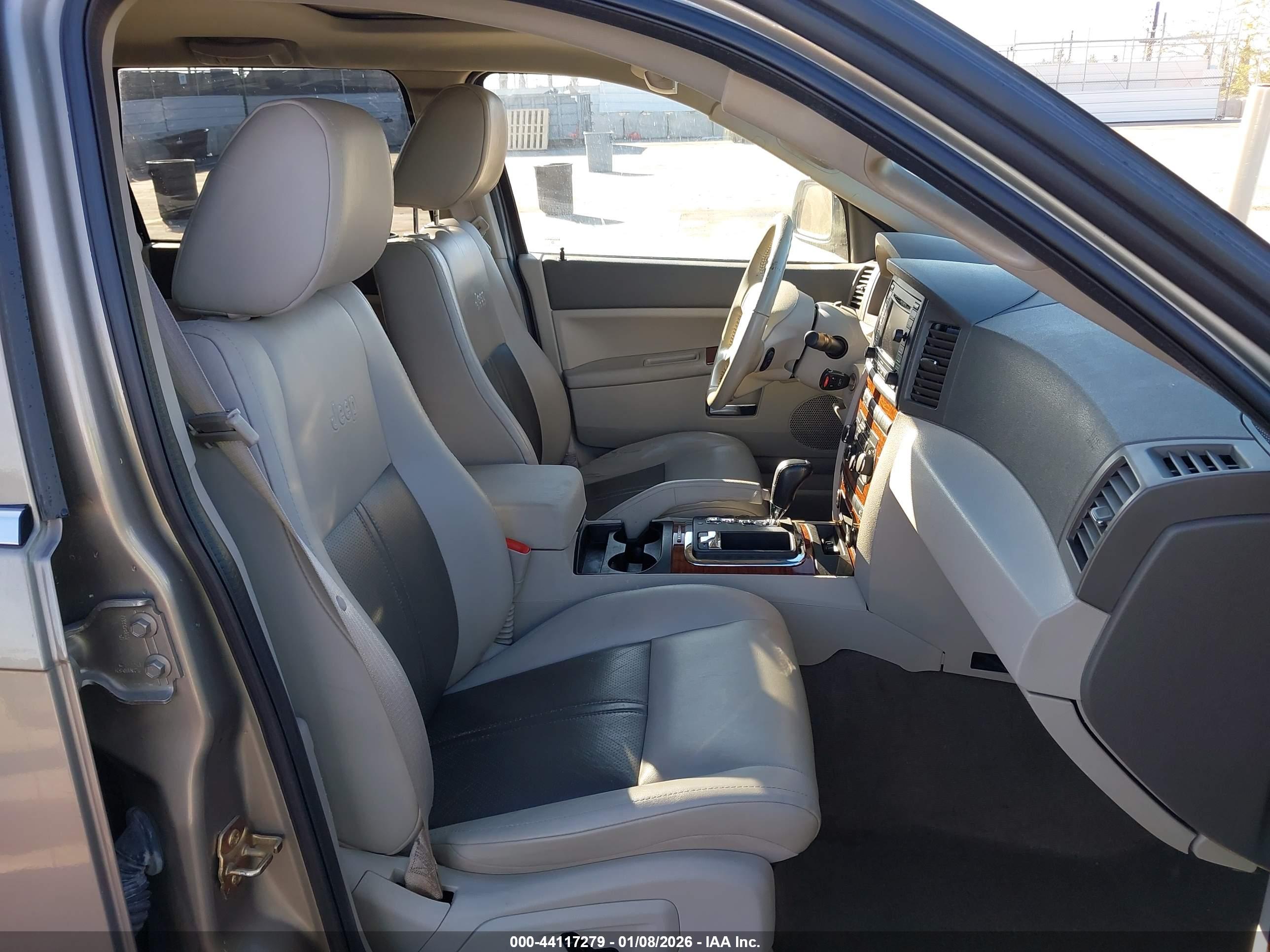 JEEP GRAND image 5