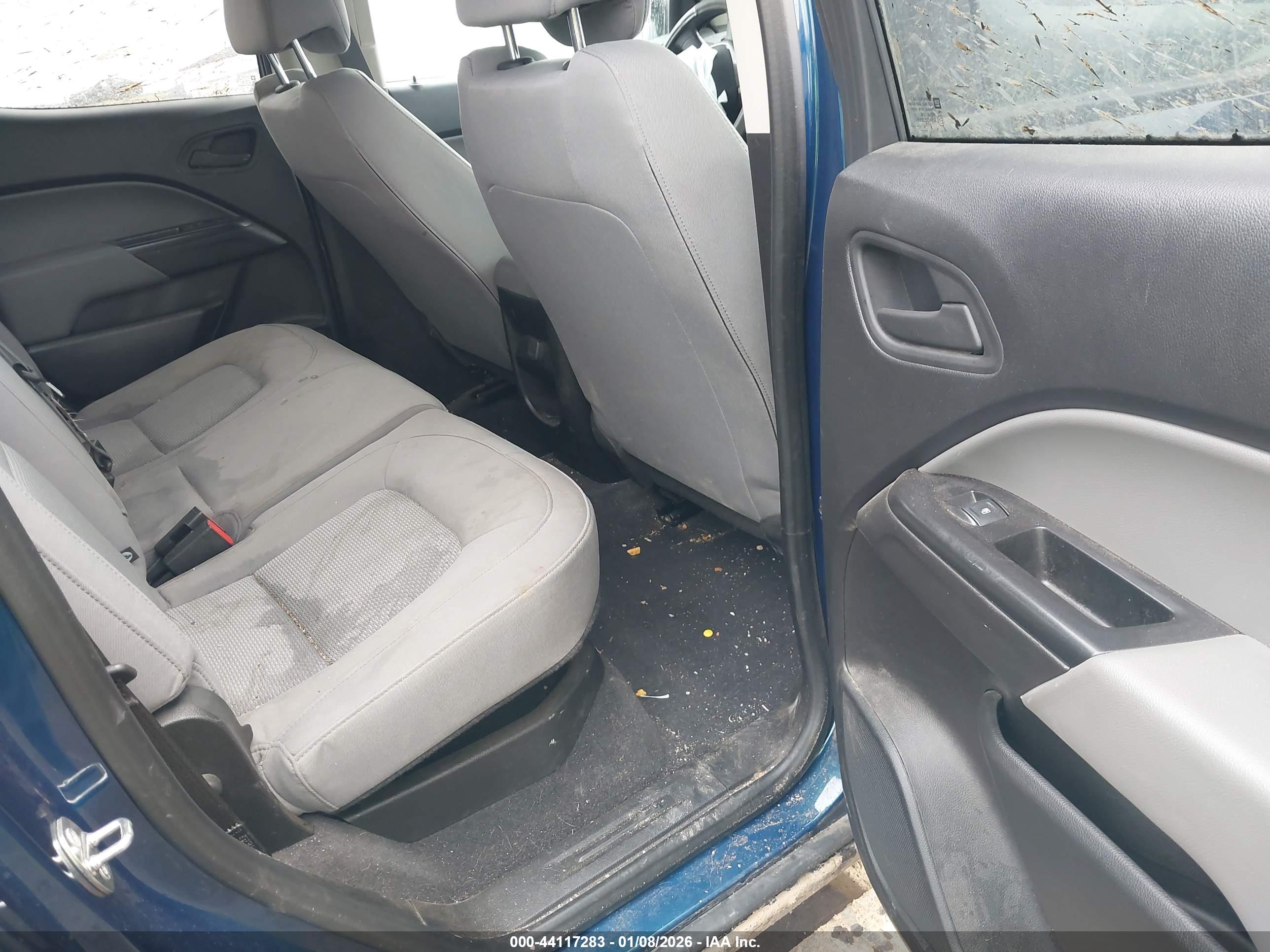 CHEVROLET COLORADO image 8