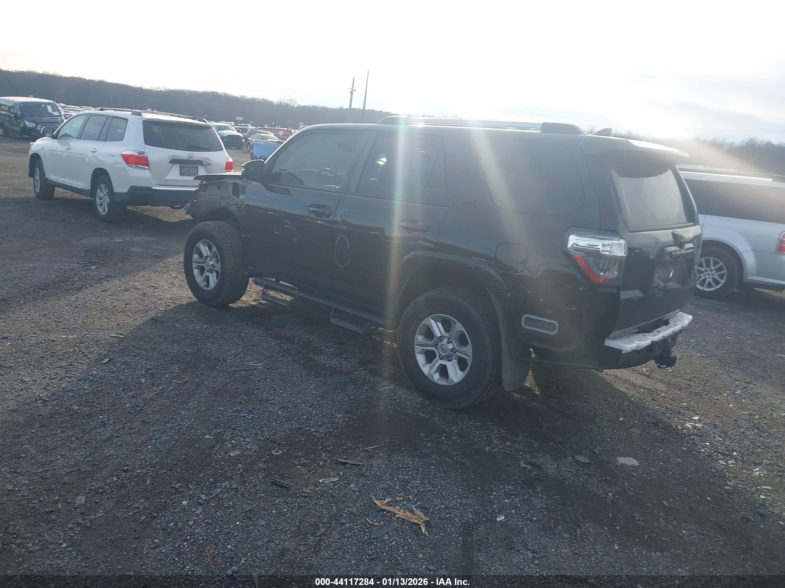 TOYOTA 4RUNNER image 3
