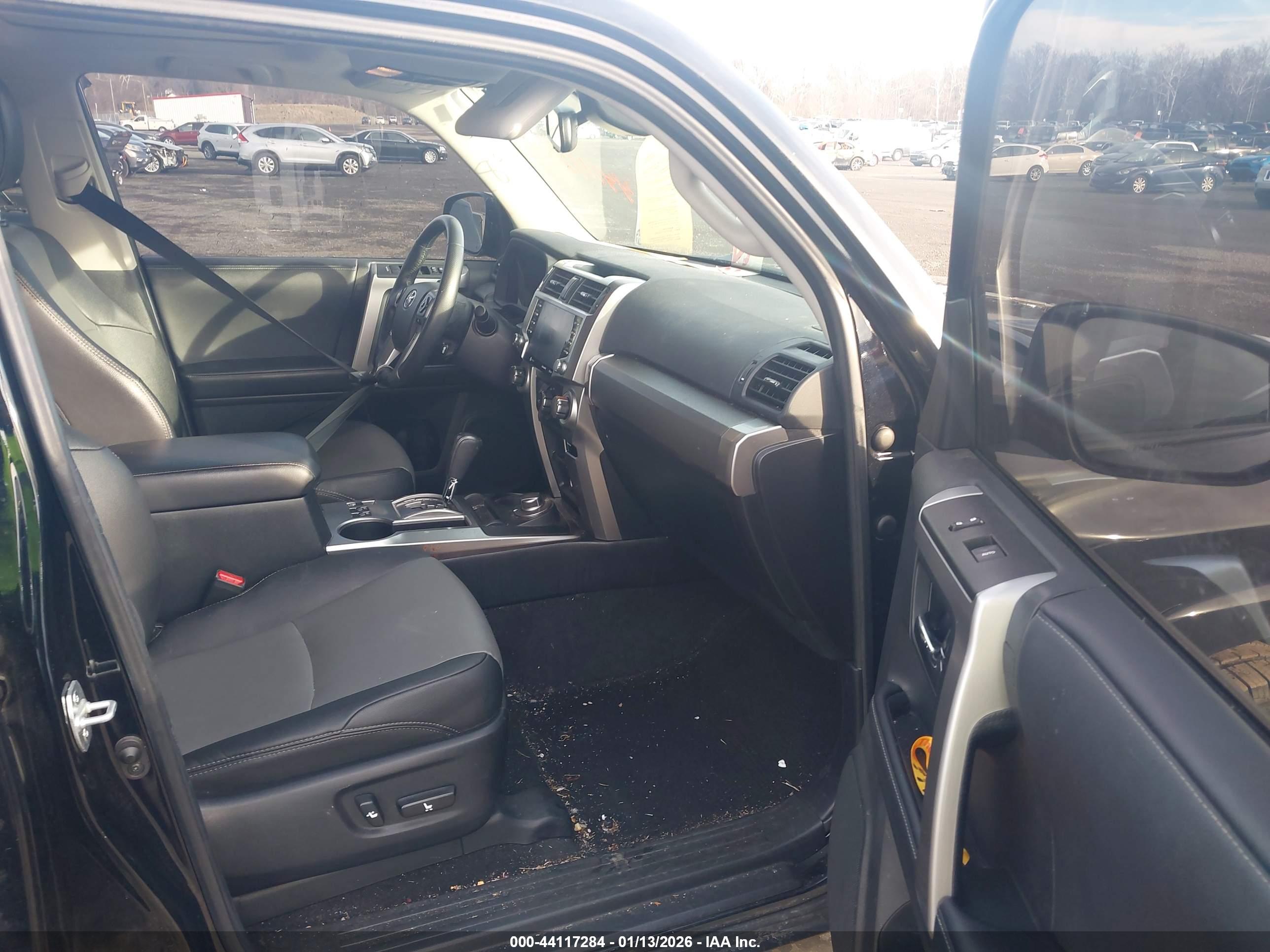TOYOTA 4RUNNER image 5