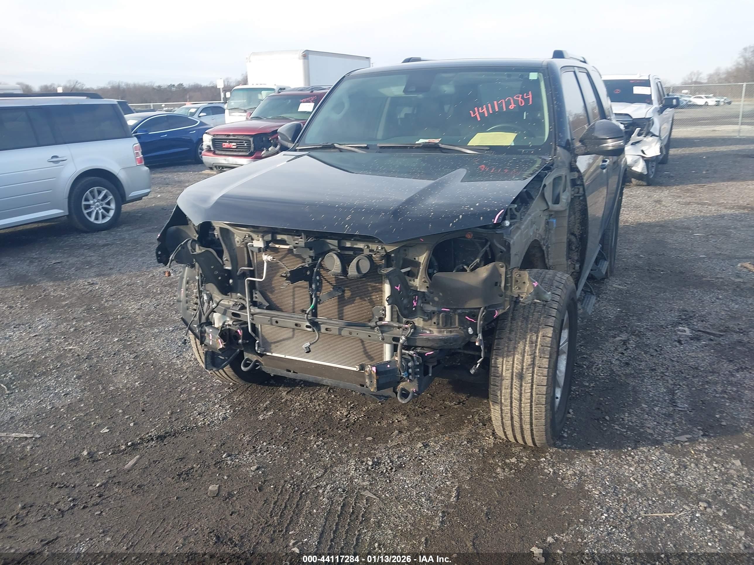 TOYOTA 4RUNNER image 6
