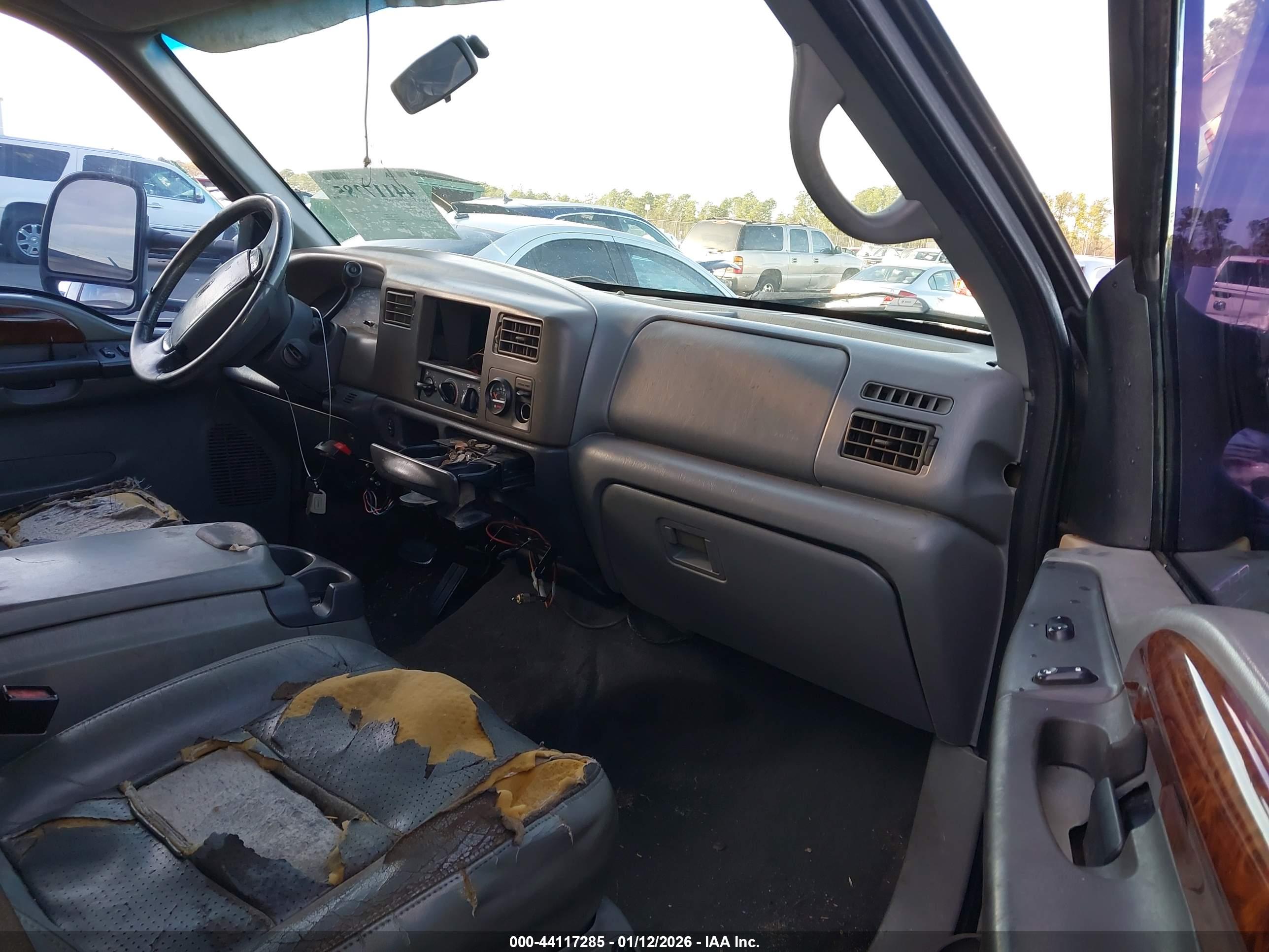 FORD F-350 image 8