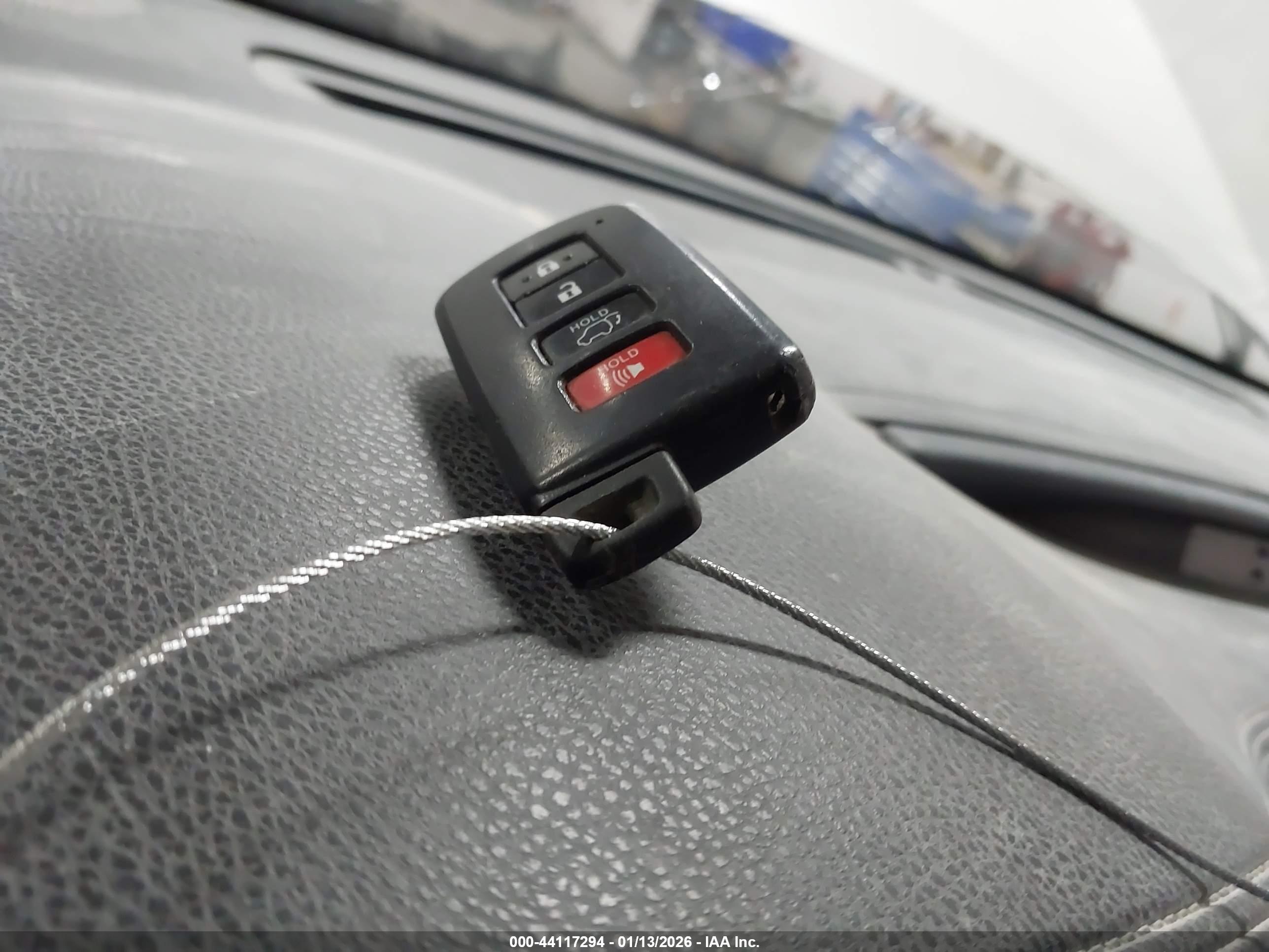 TOYOTA HIGHLANDER image 11