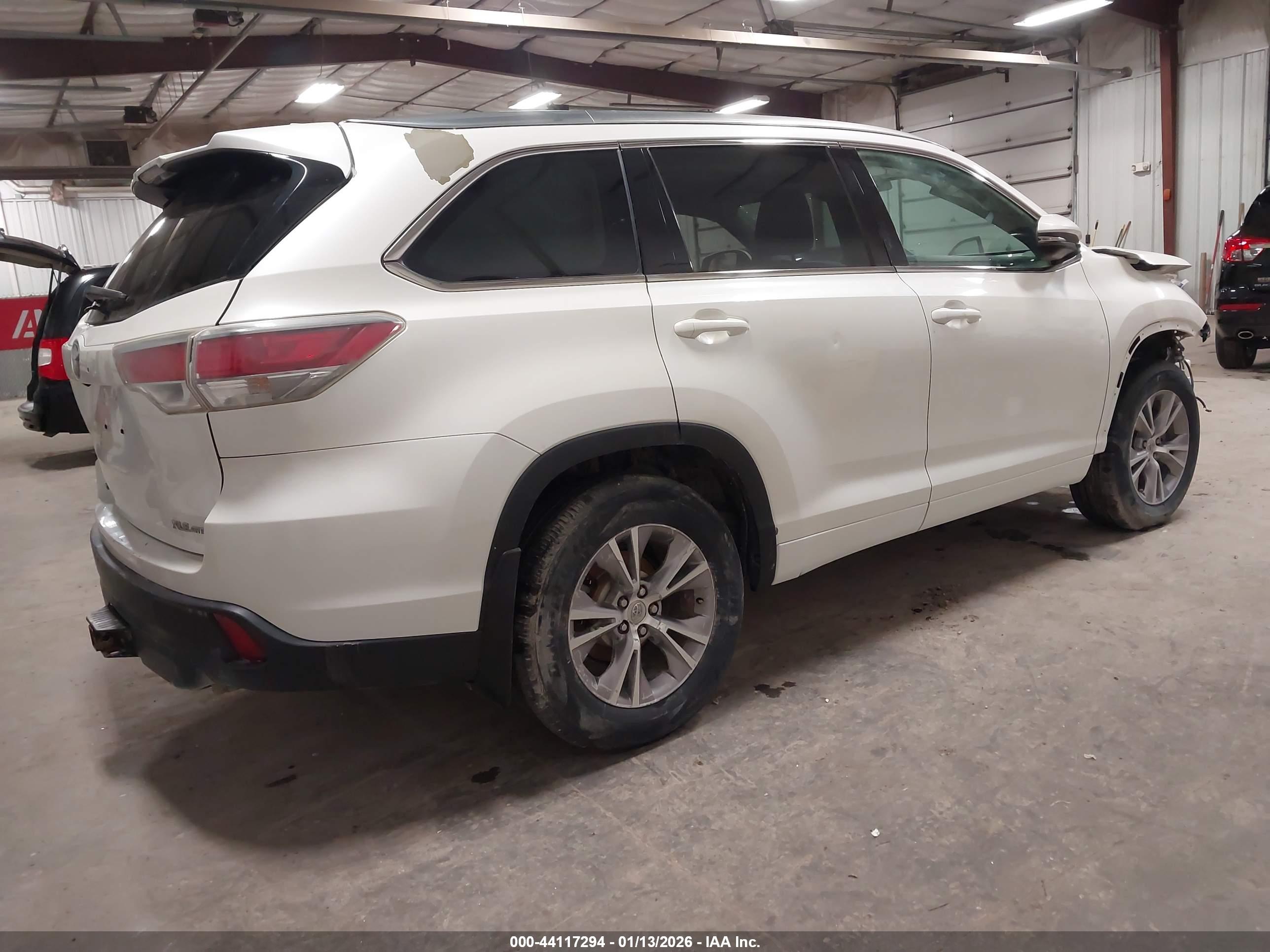 TOYOTA HIGHLANDER image 4