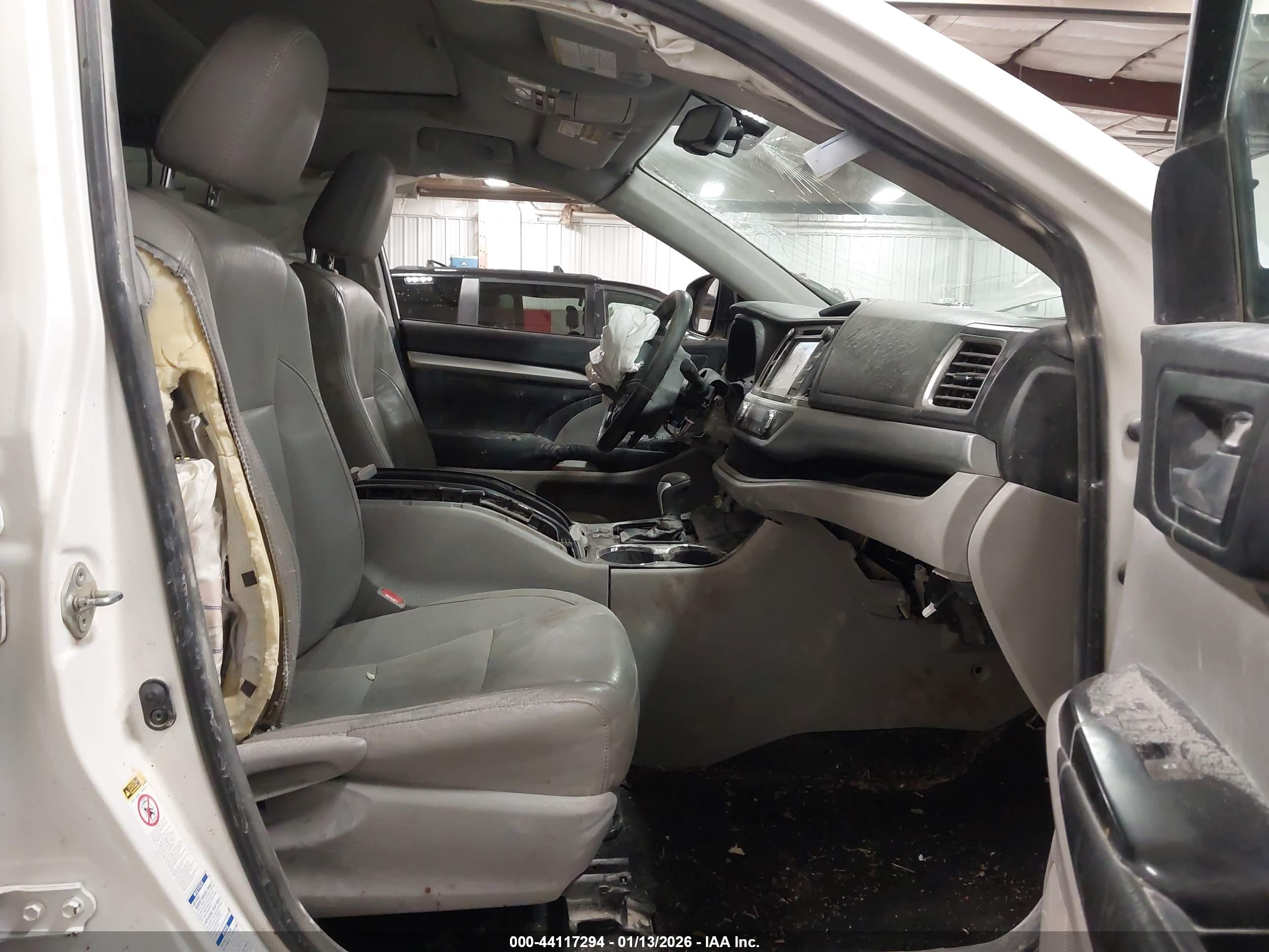 TOYOTA HIGHLANDER image 5