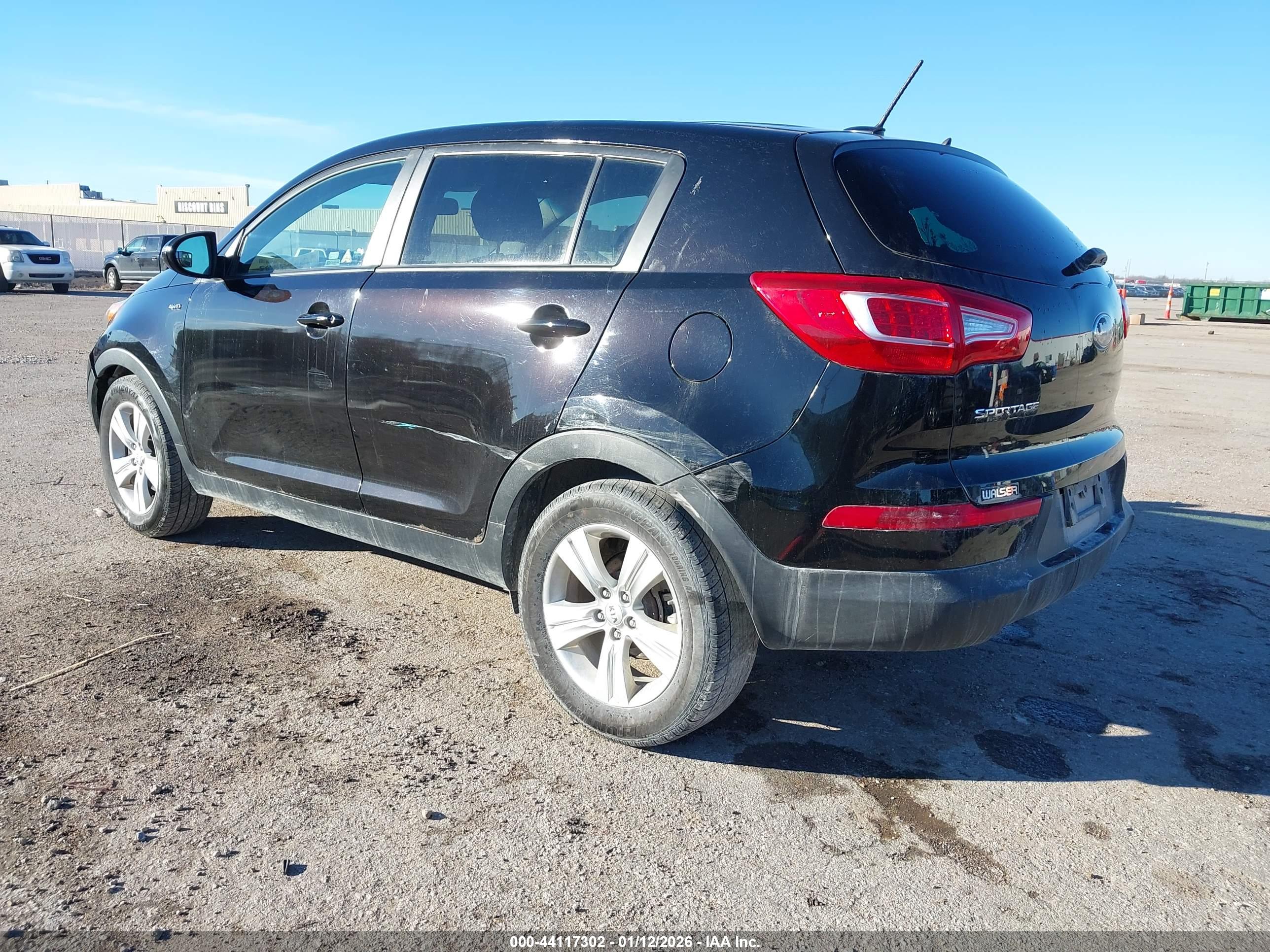 KIA SPORTAGE image 3