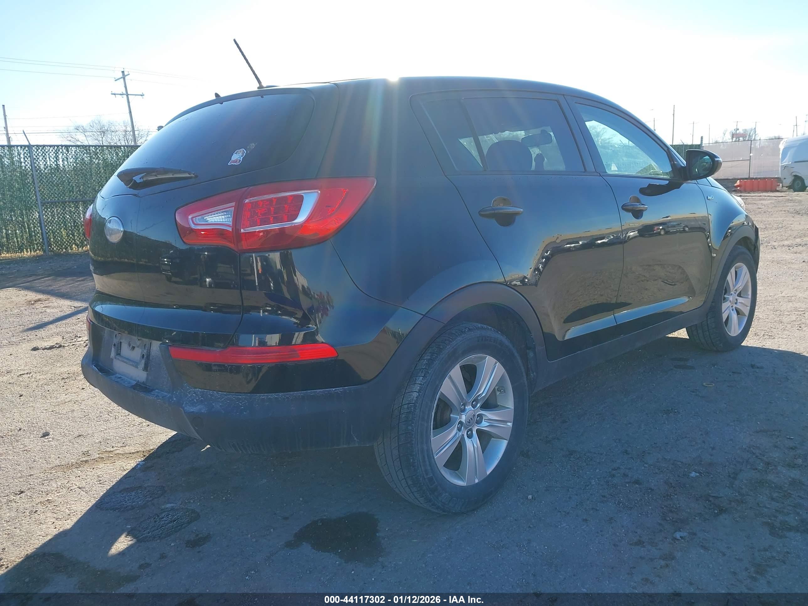 KIA SPORTAGE image 4