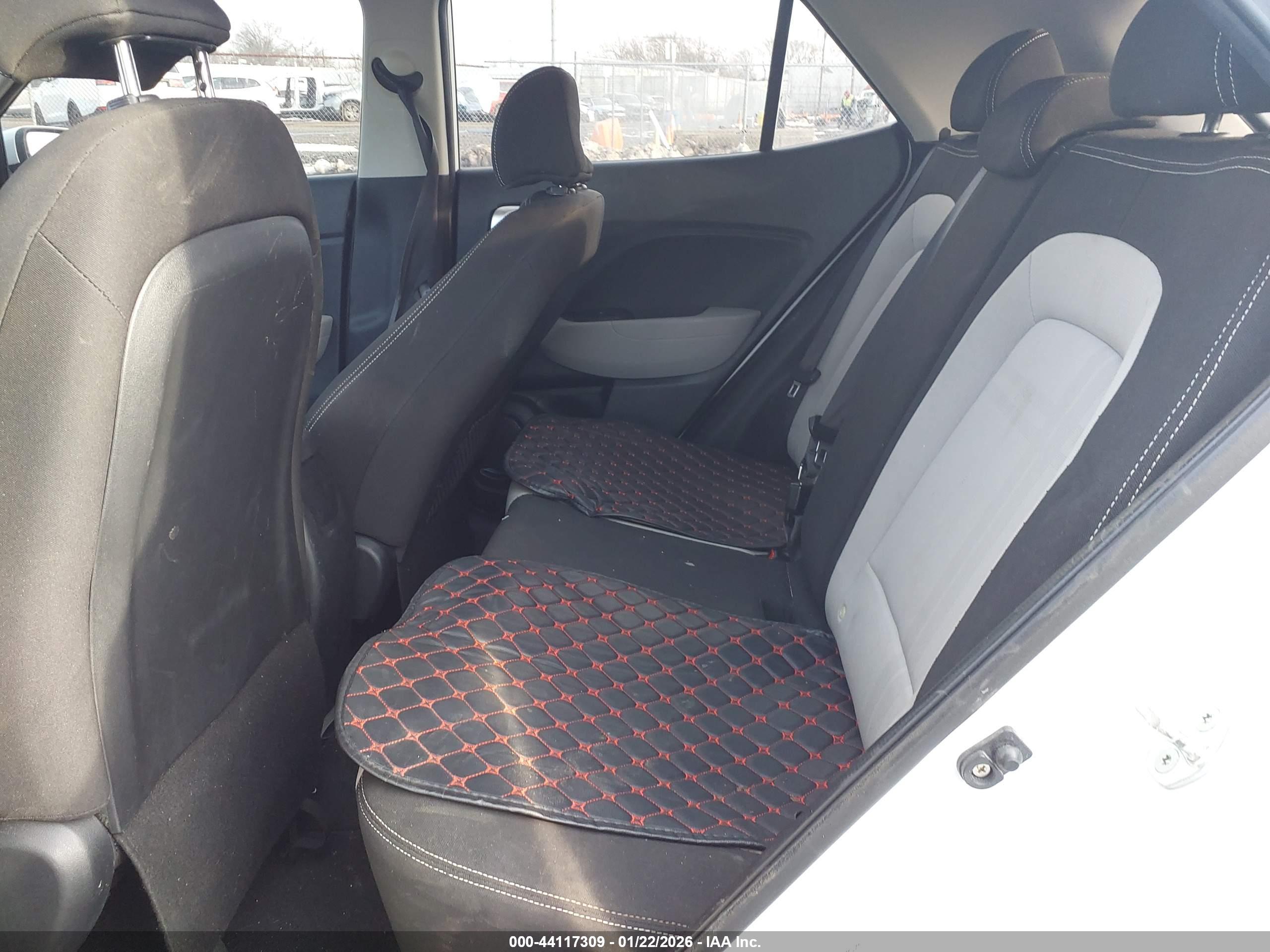 HYUNDAI VENUE image 8