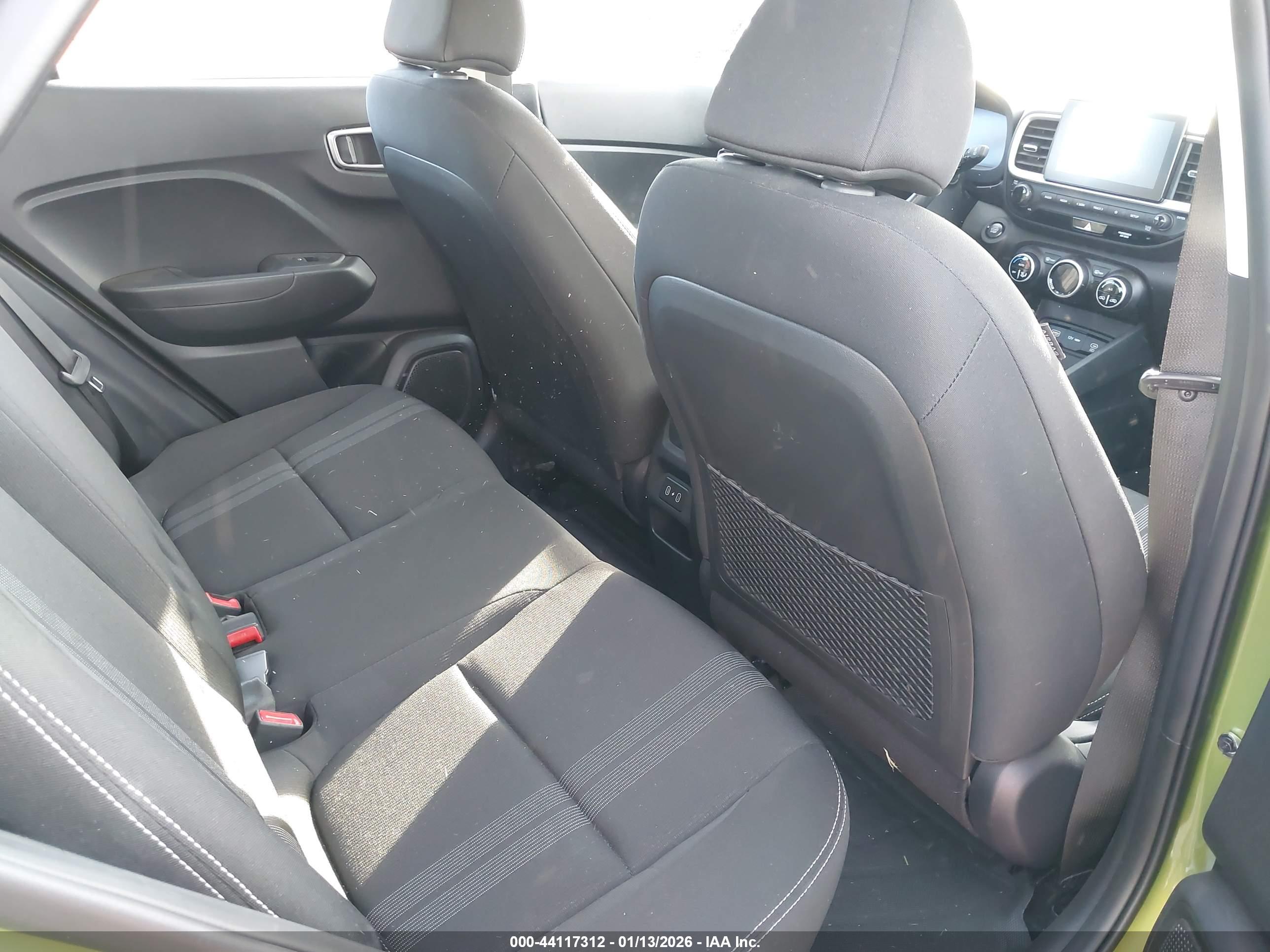 HYUNDAI VENUE image 8