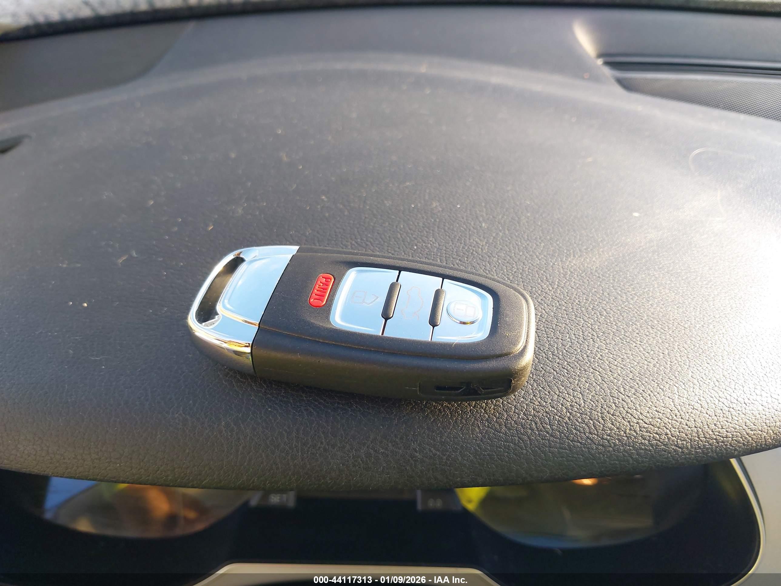 AUDI A4 image 11
