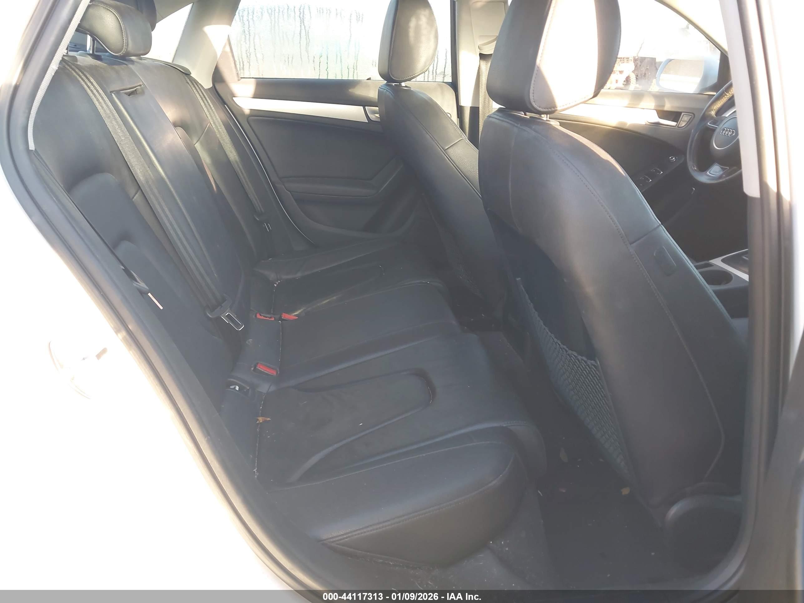 AUDI A4 image 8