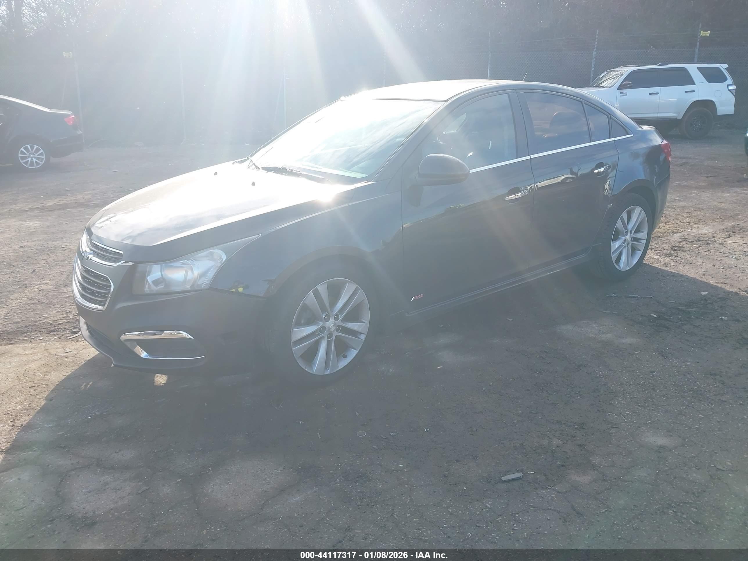 CHEVROLET CRUZE image 2