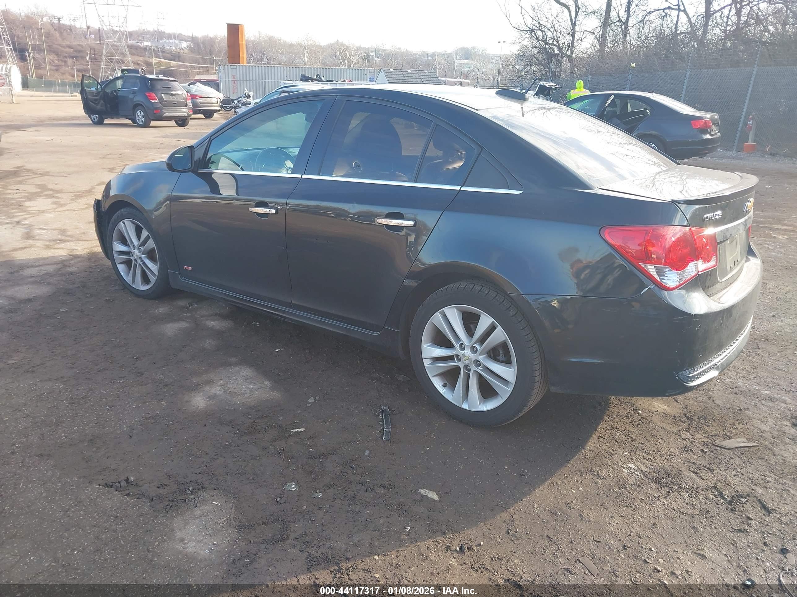 CHEVROLET CRUZE image 3