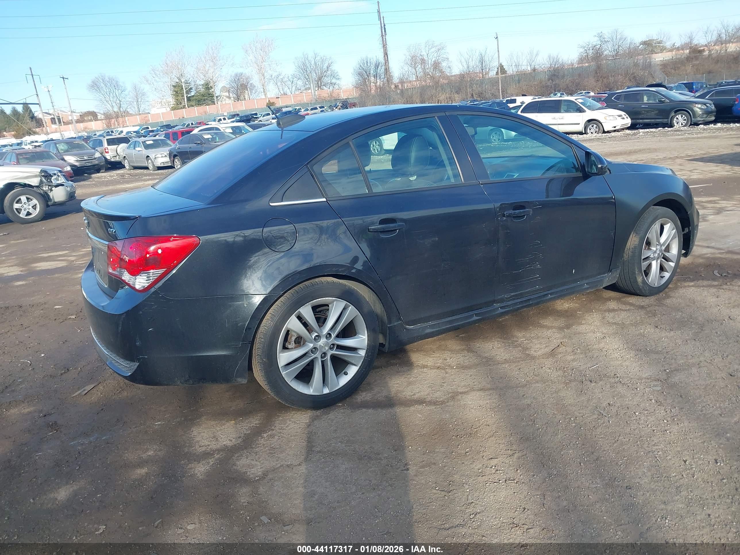 CHEVROLET CRUZE image 4