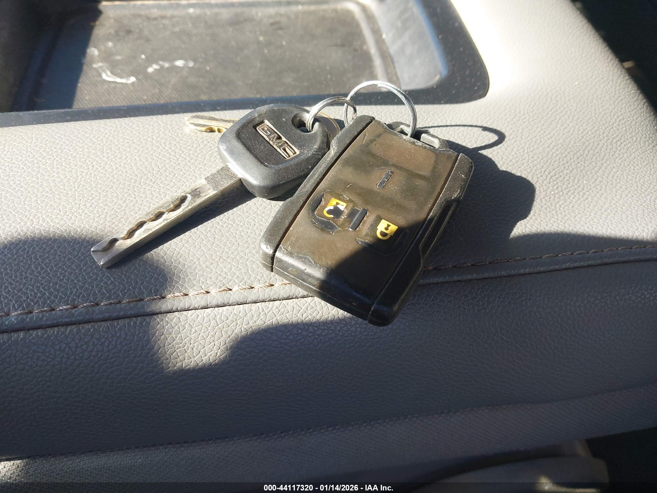 GMC SIERRA image 11