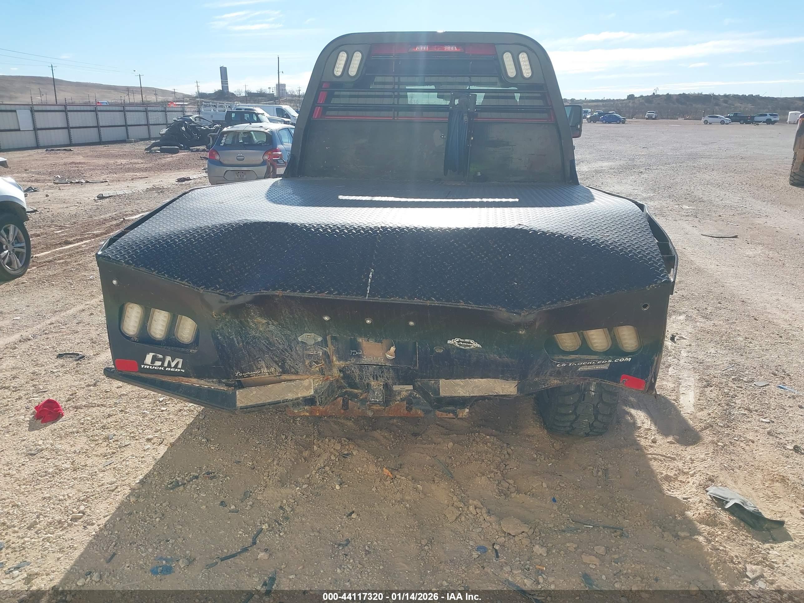 GMC SIERRA image 6