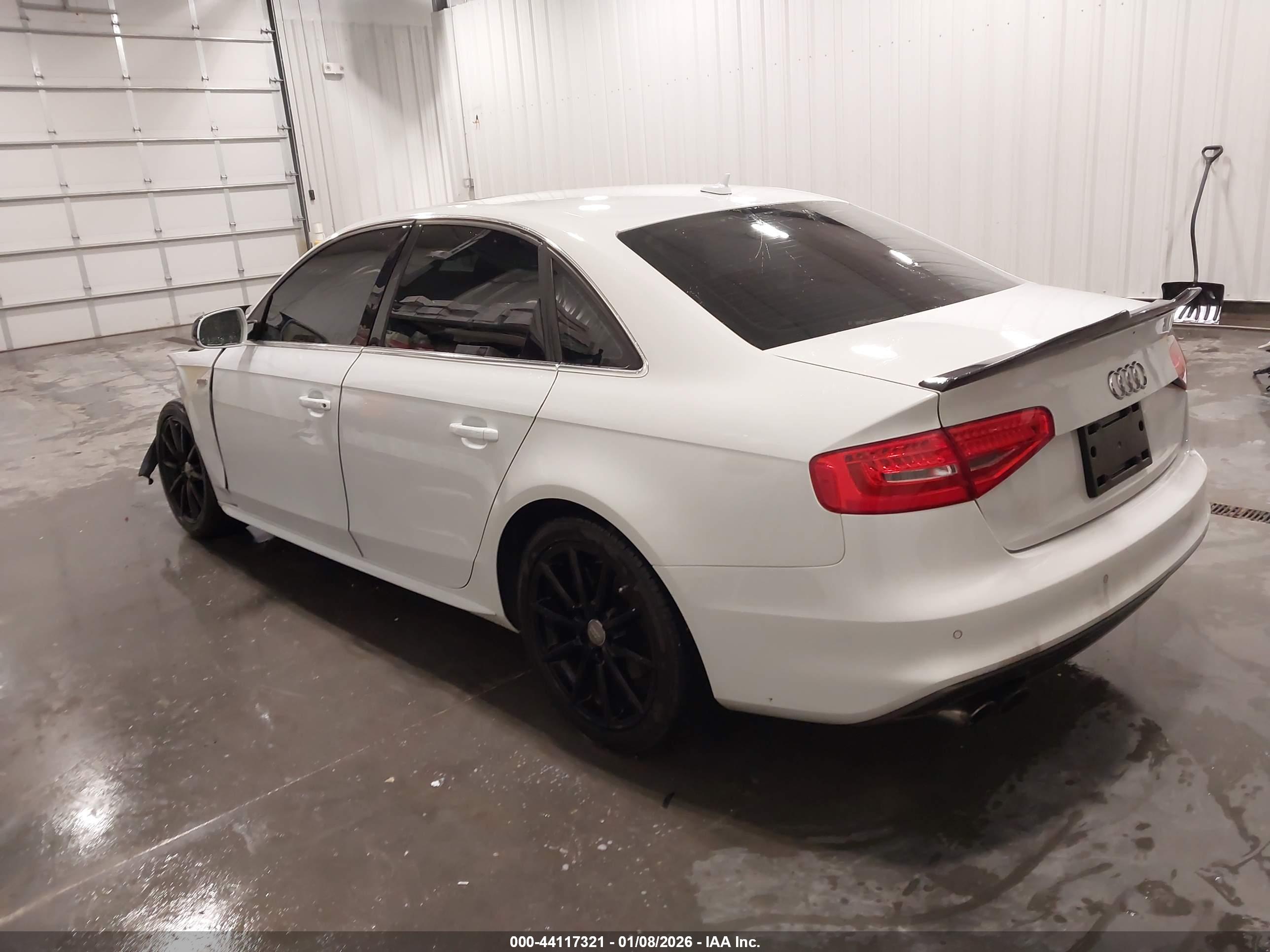 AUDI A4 image 3