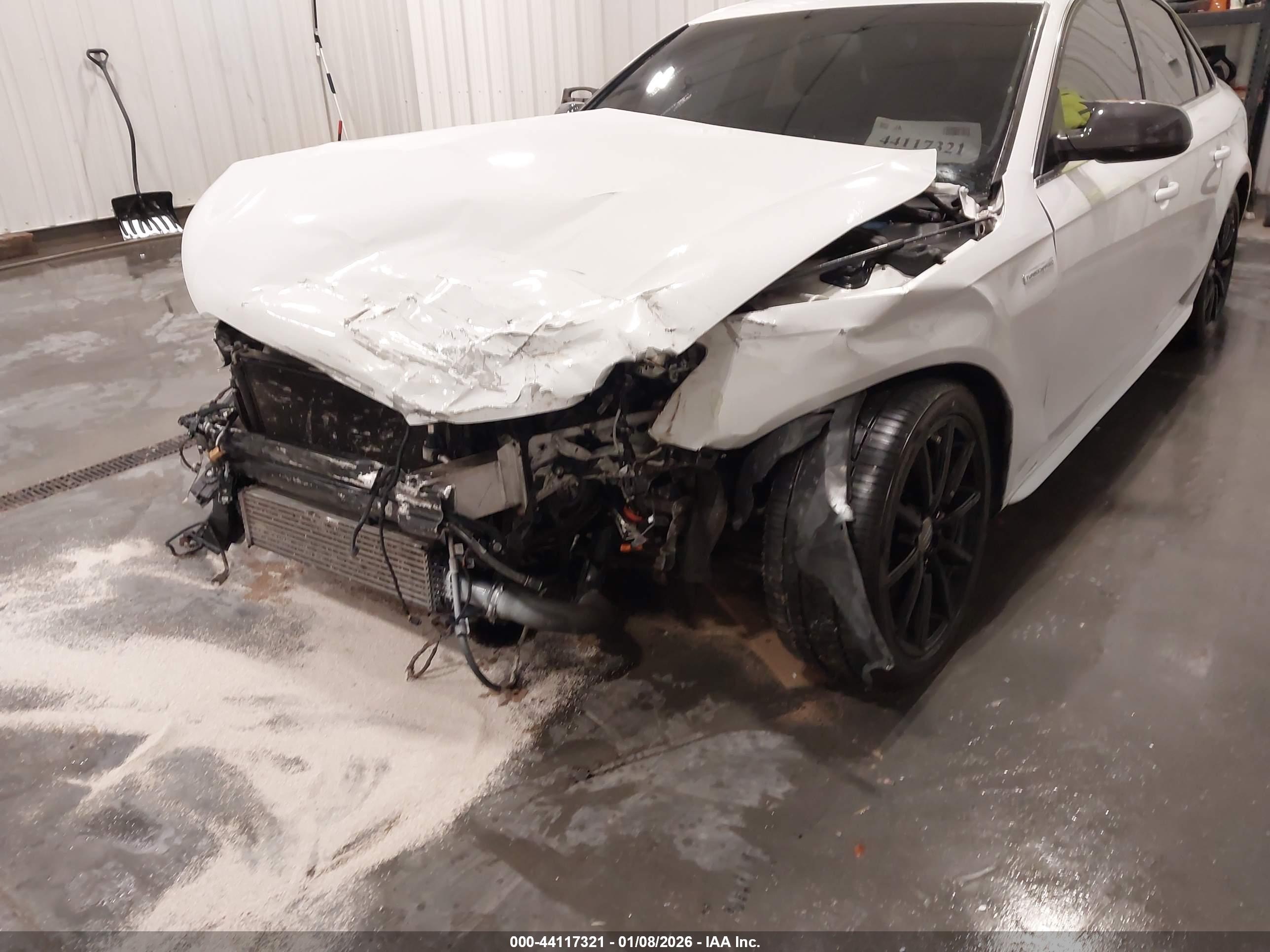 AUDI A4 image 6