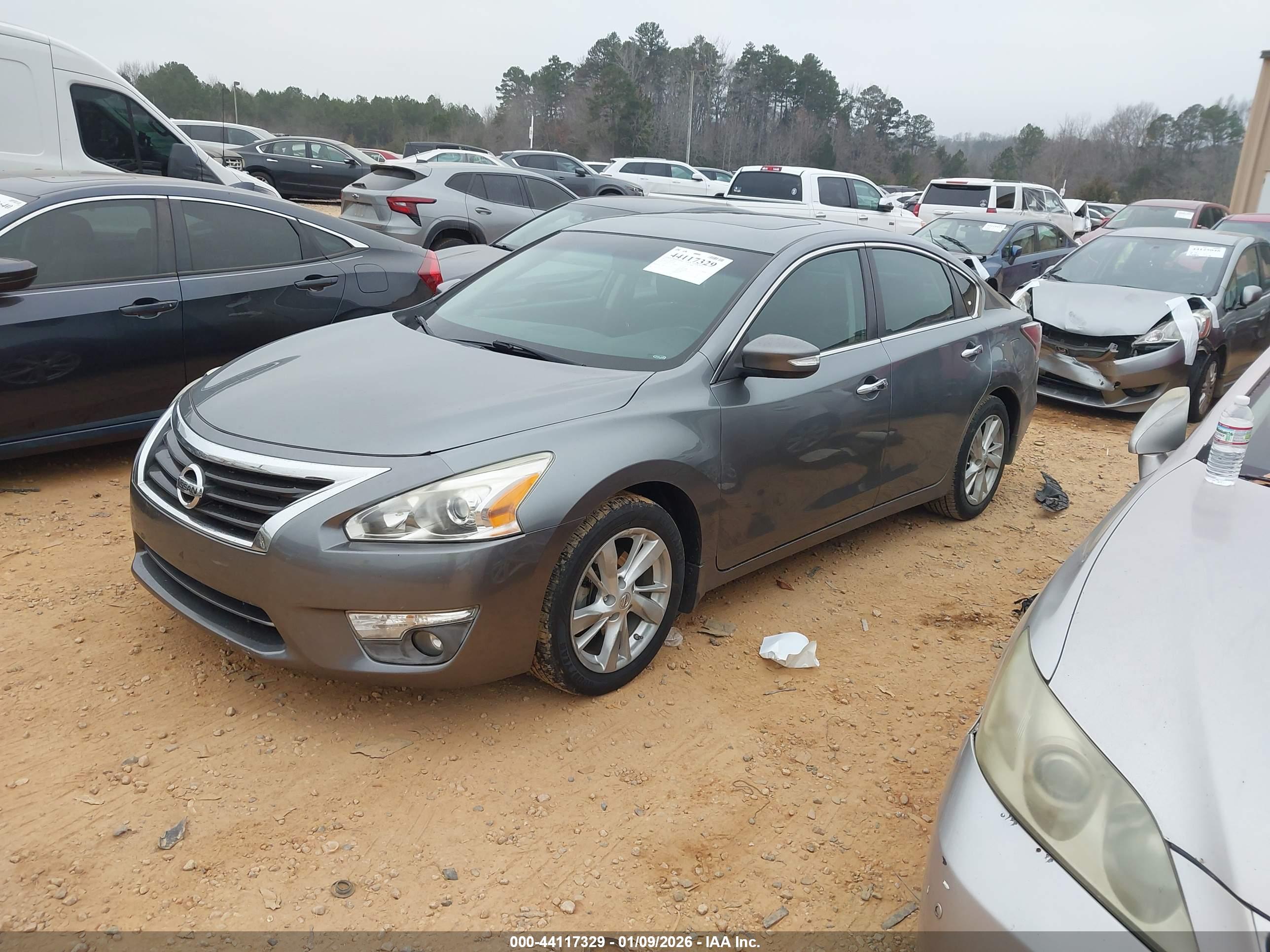 NISSAN ALTIMA image 2