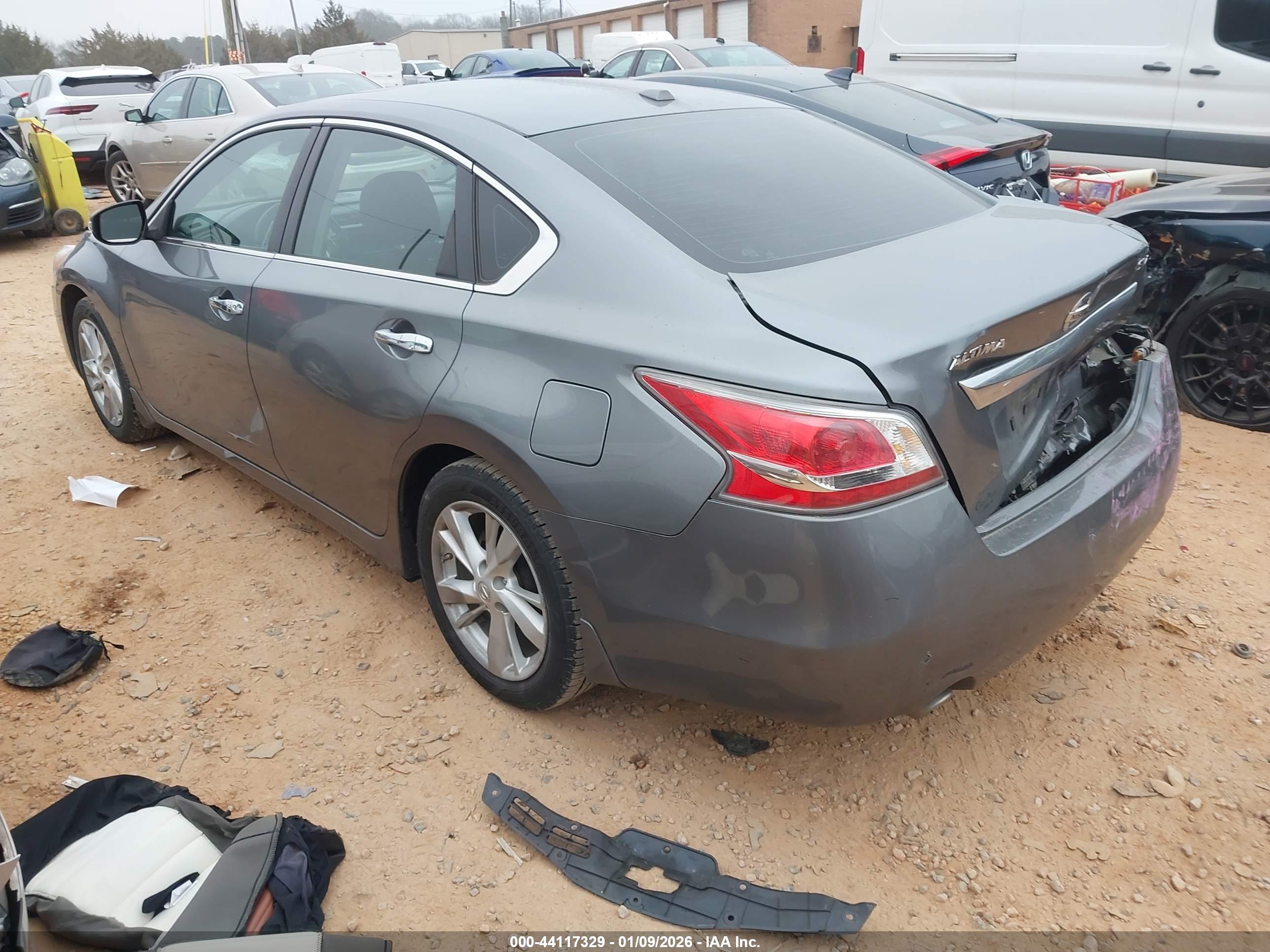 NISSAN ALTIMA image 3