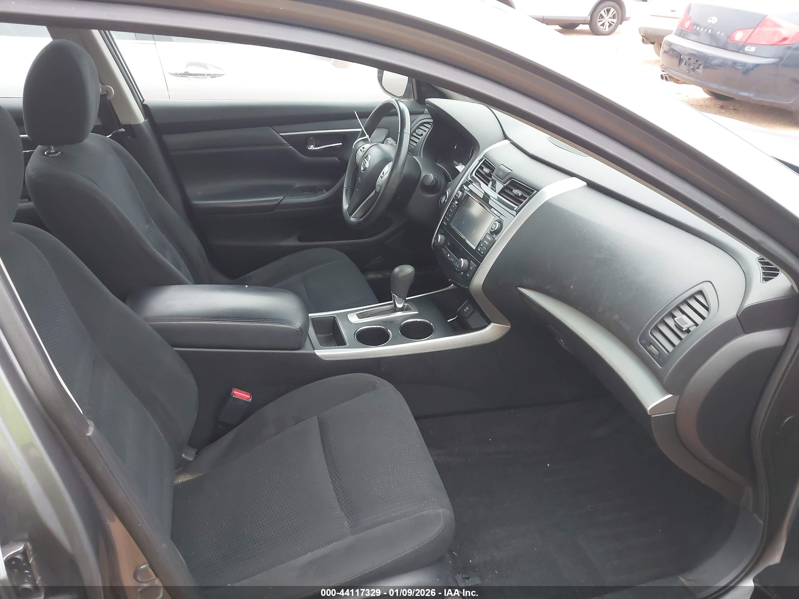 NISSAN ALTIMA image 5