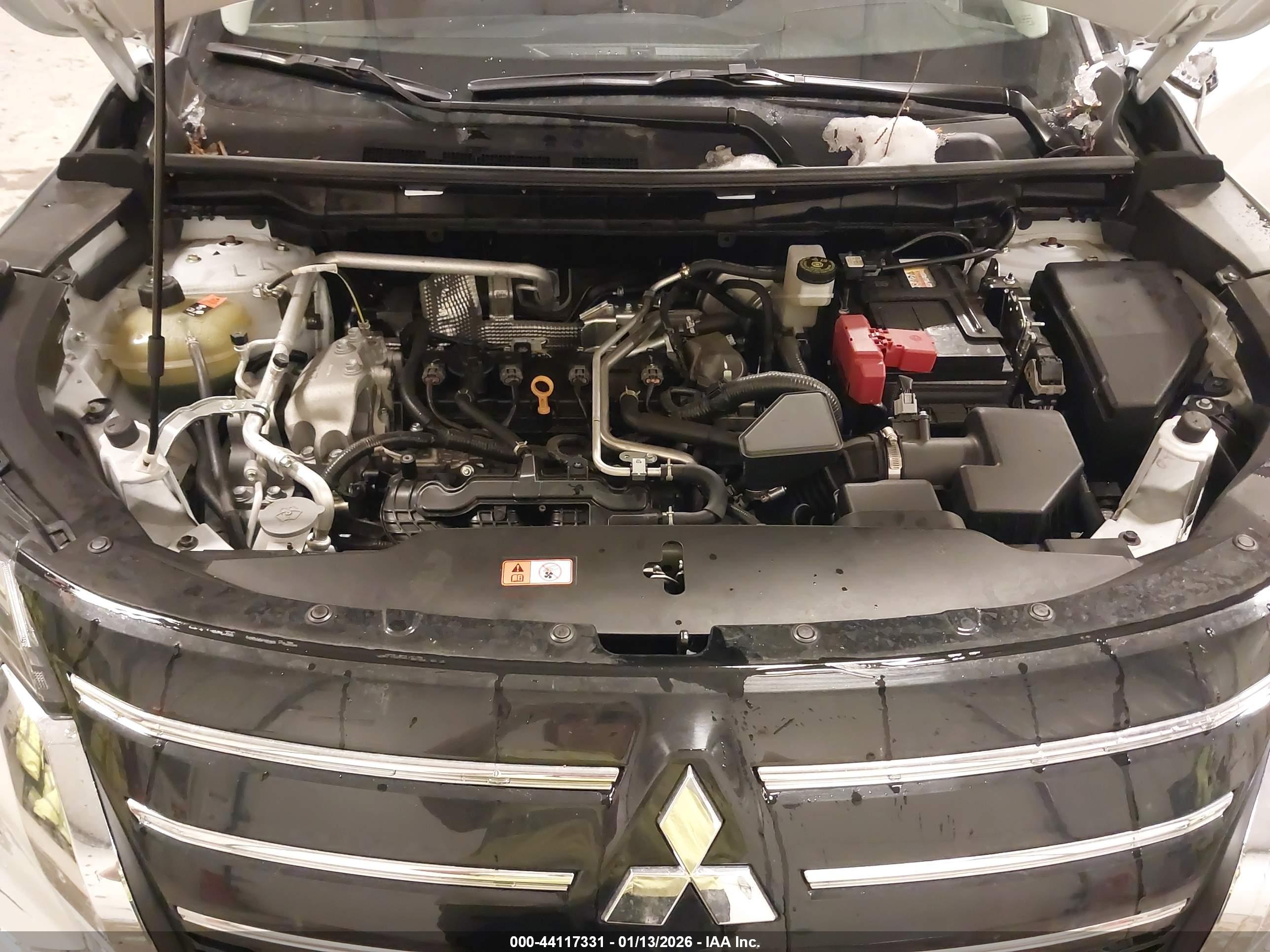 MITSUBISHI OUTLANDER image 10