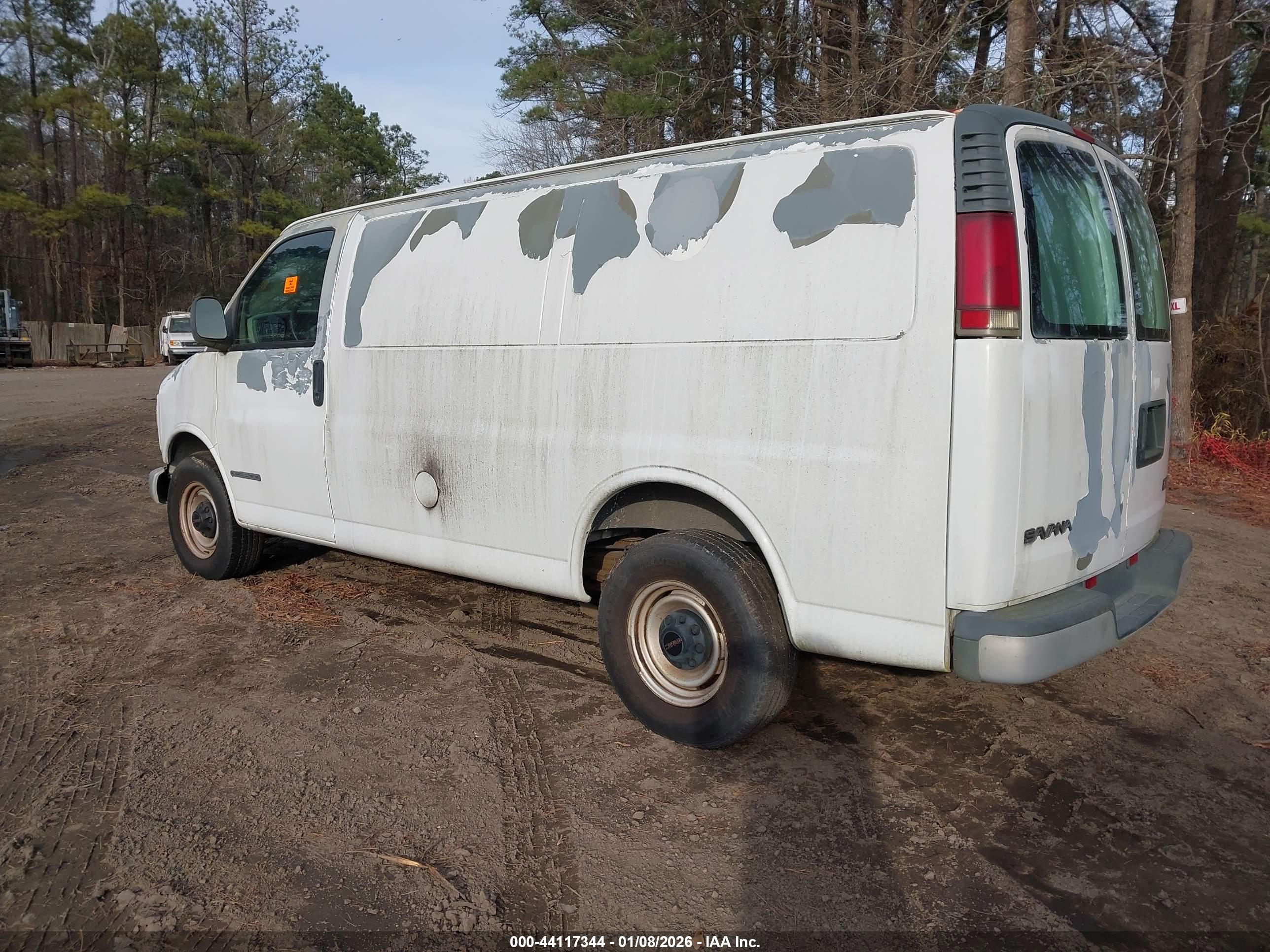 GMC SAVANA image 3