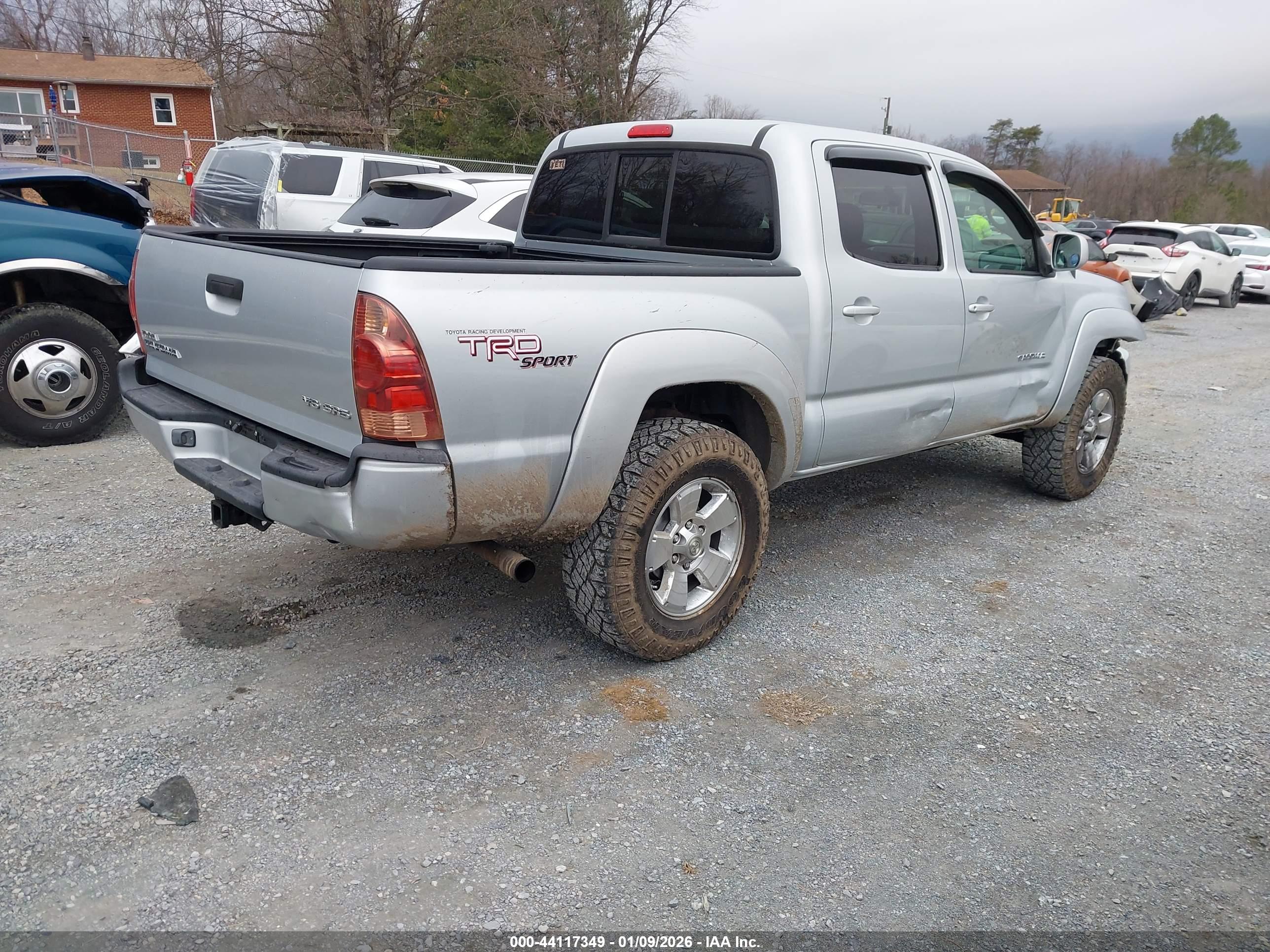 TOYOTA TACOMA image 4