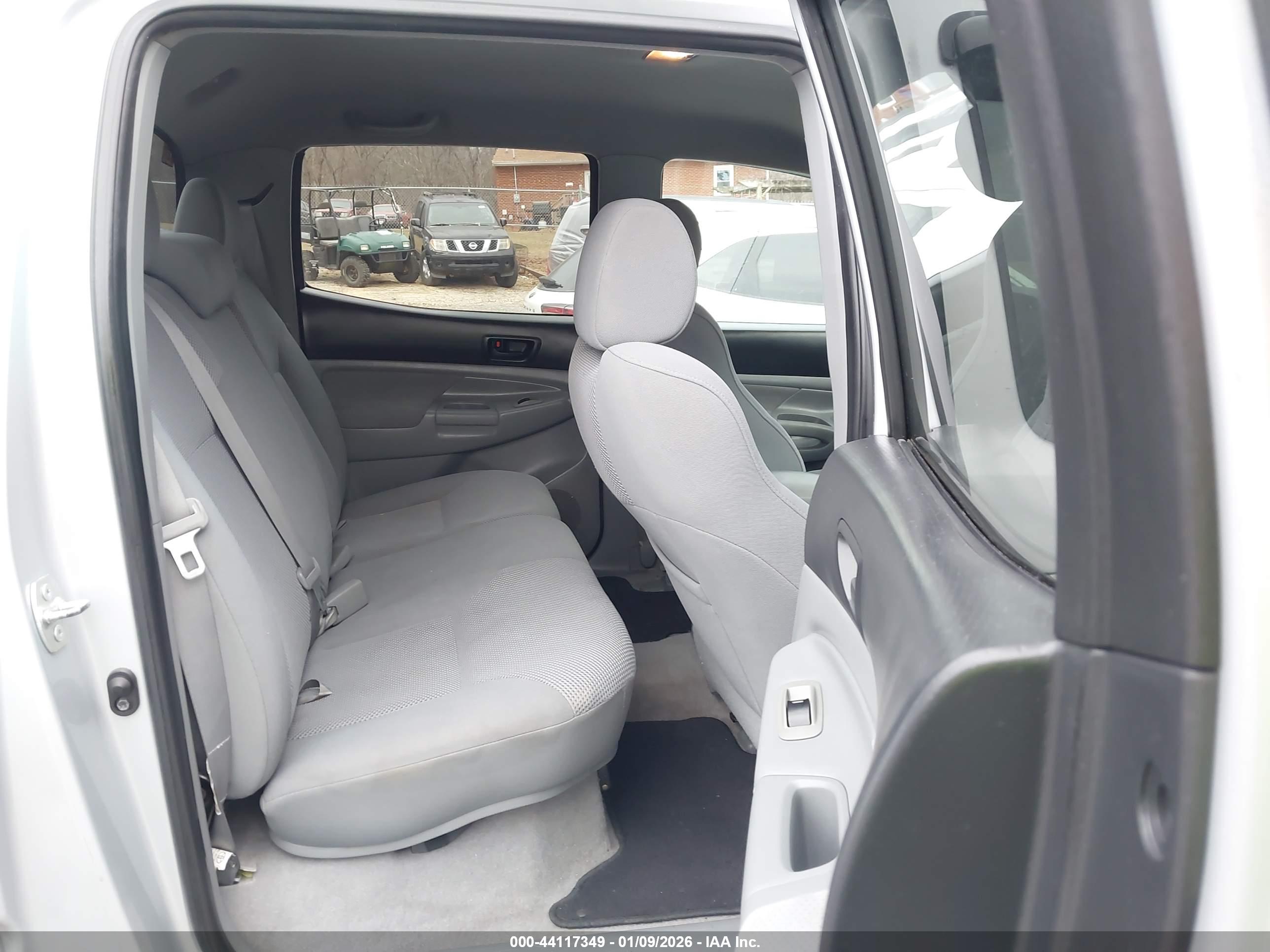 TOYOTA TACOMA image 8