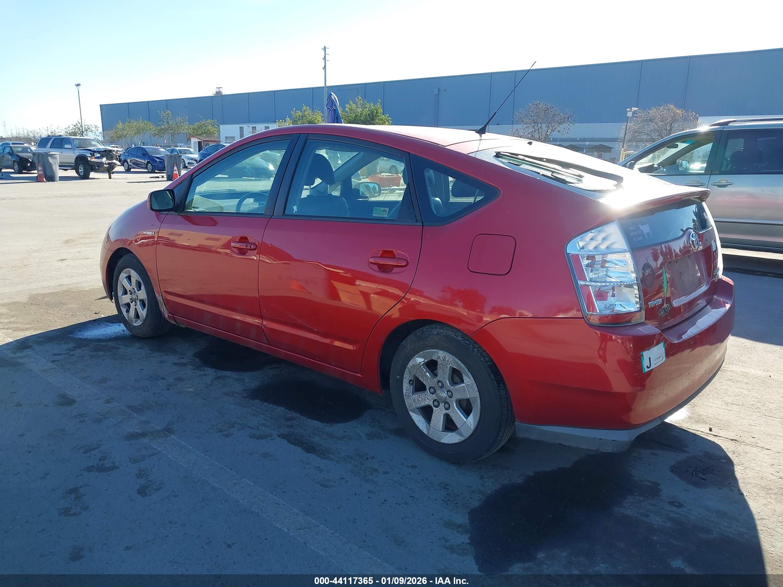 TOYOTA PRIUS image 3