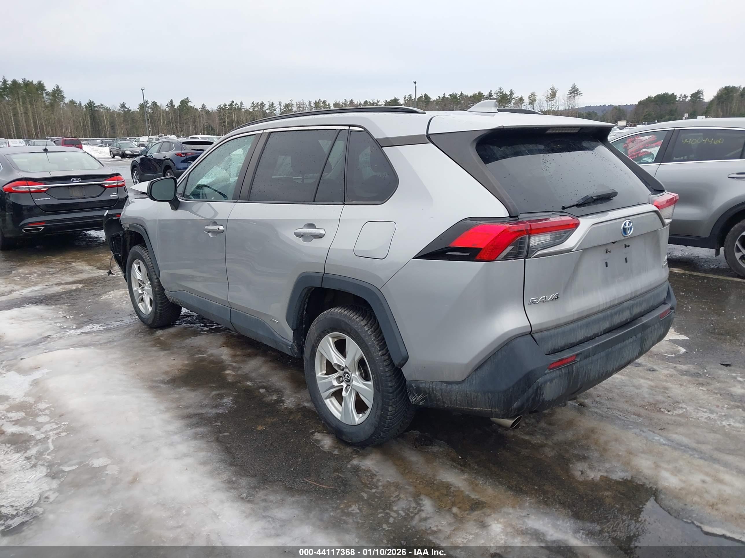 TOYOTA RAV4 image 3