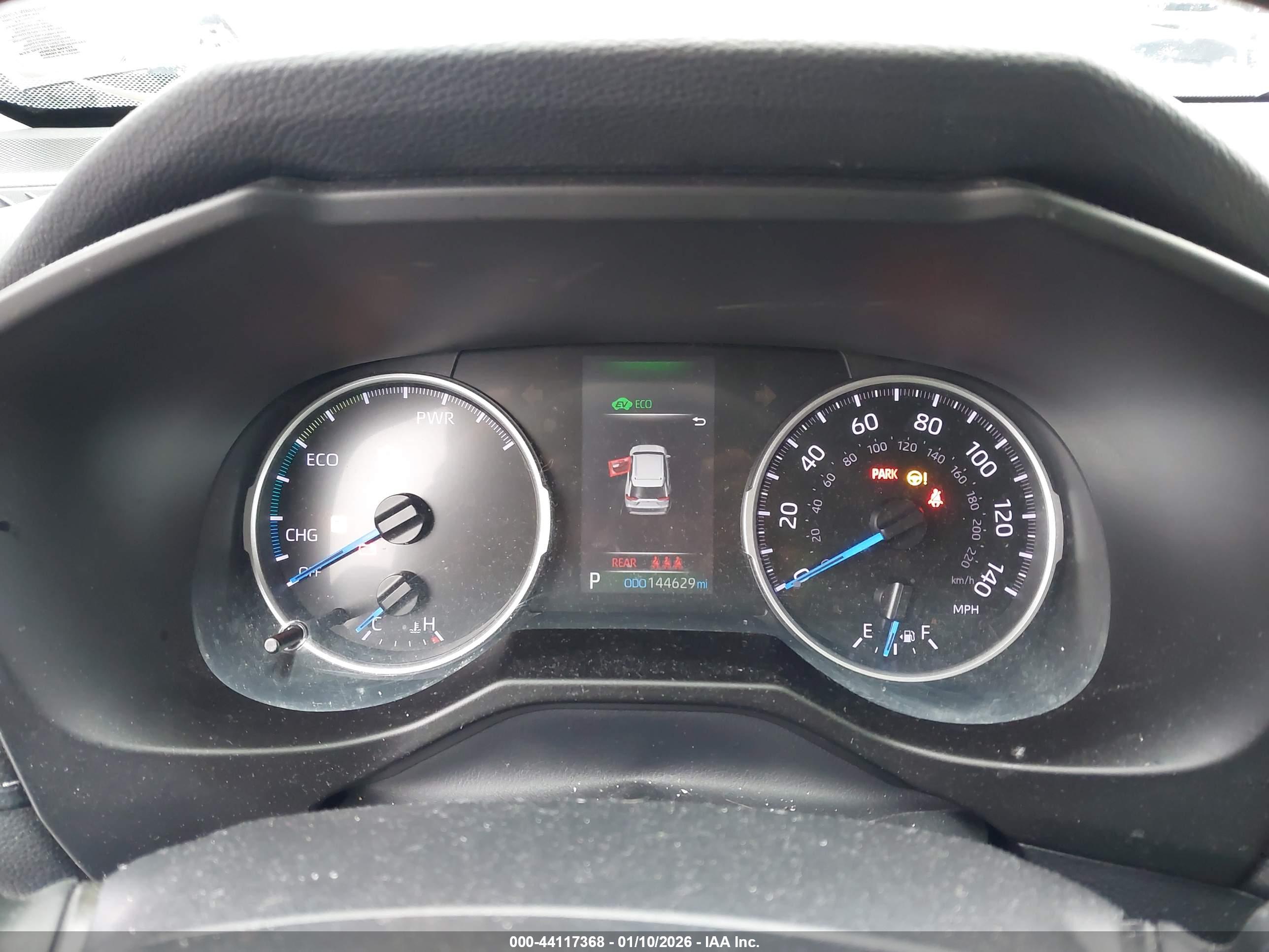 TOYOTA RAV4 image 7