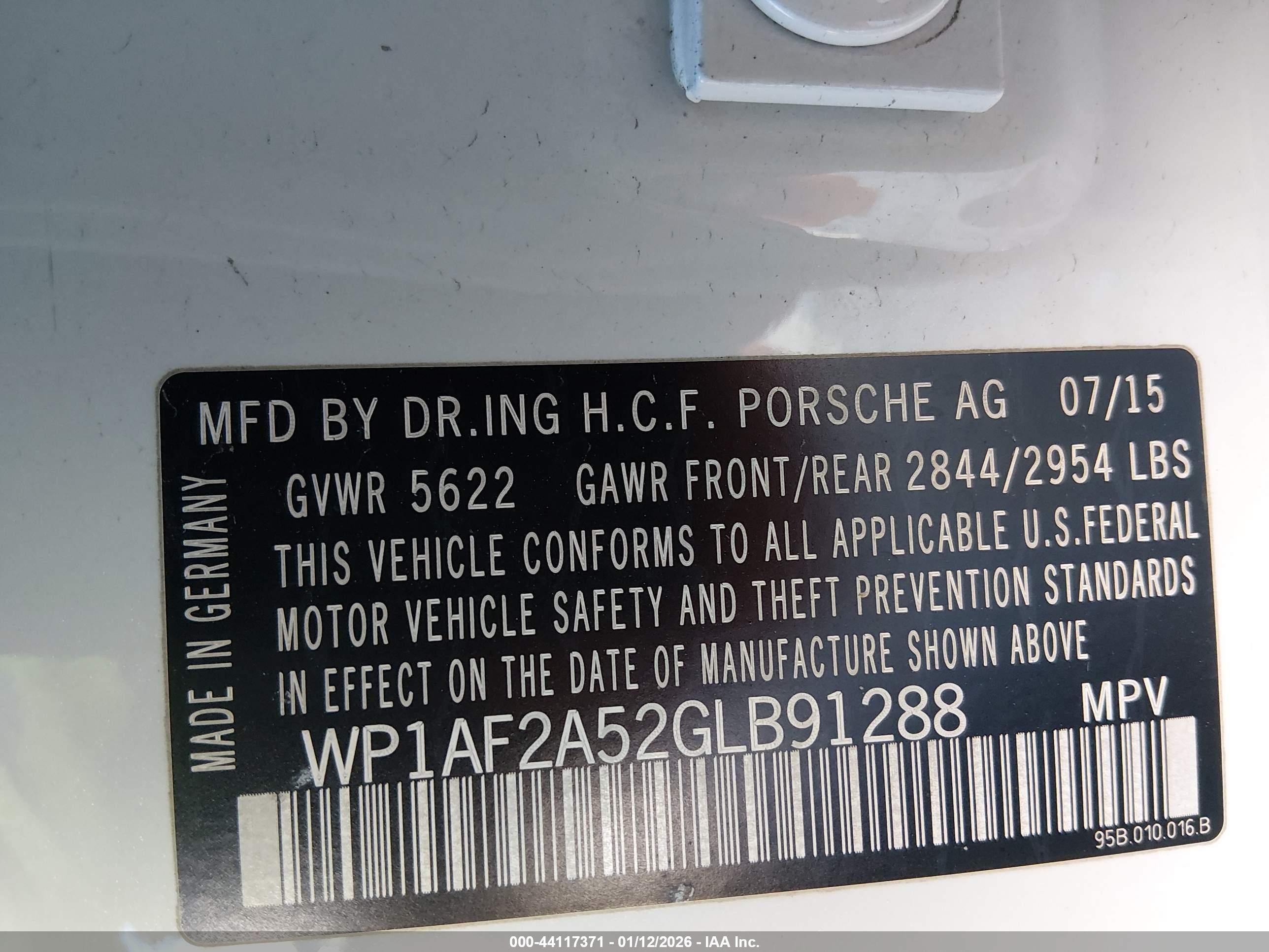 PORSCHE MACAN image 9