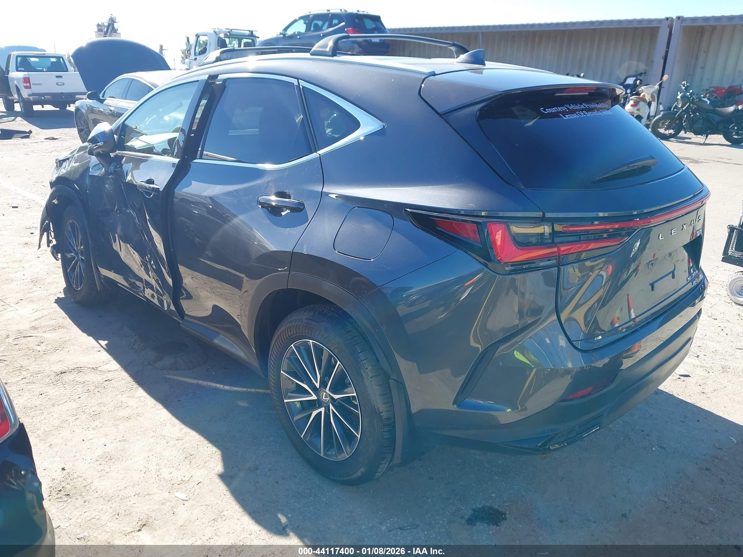LEXUS NX image 3