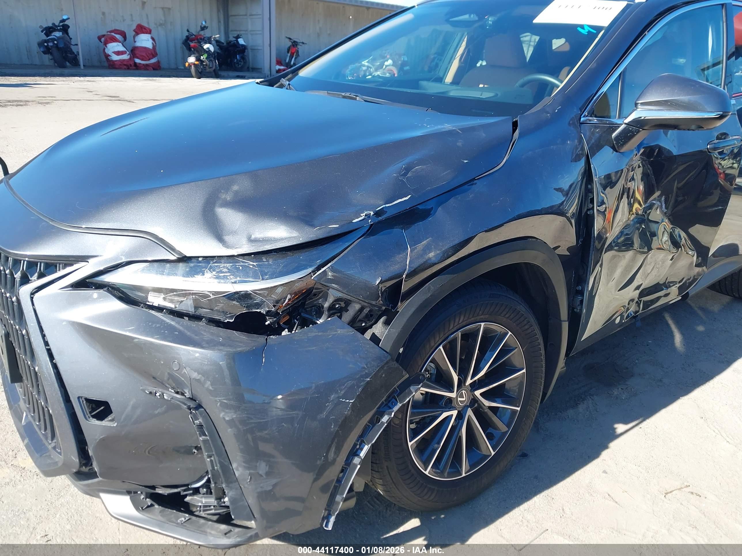 LEXUS NX image 6